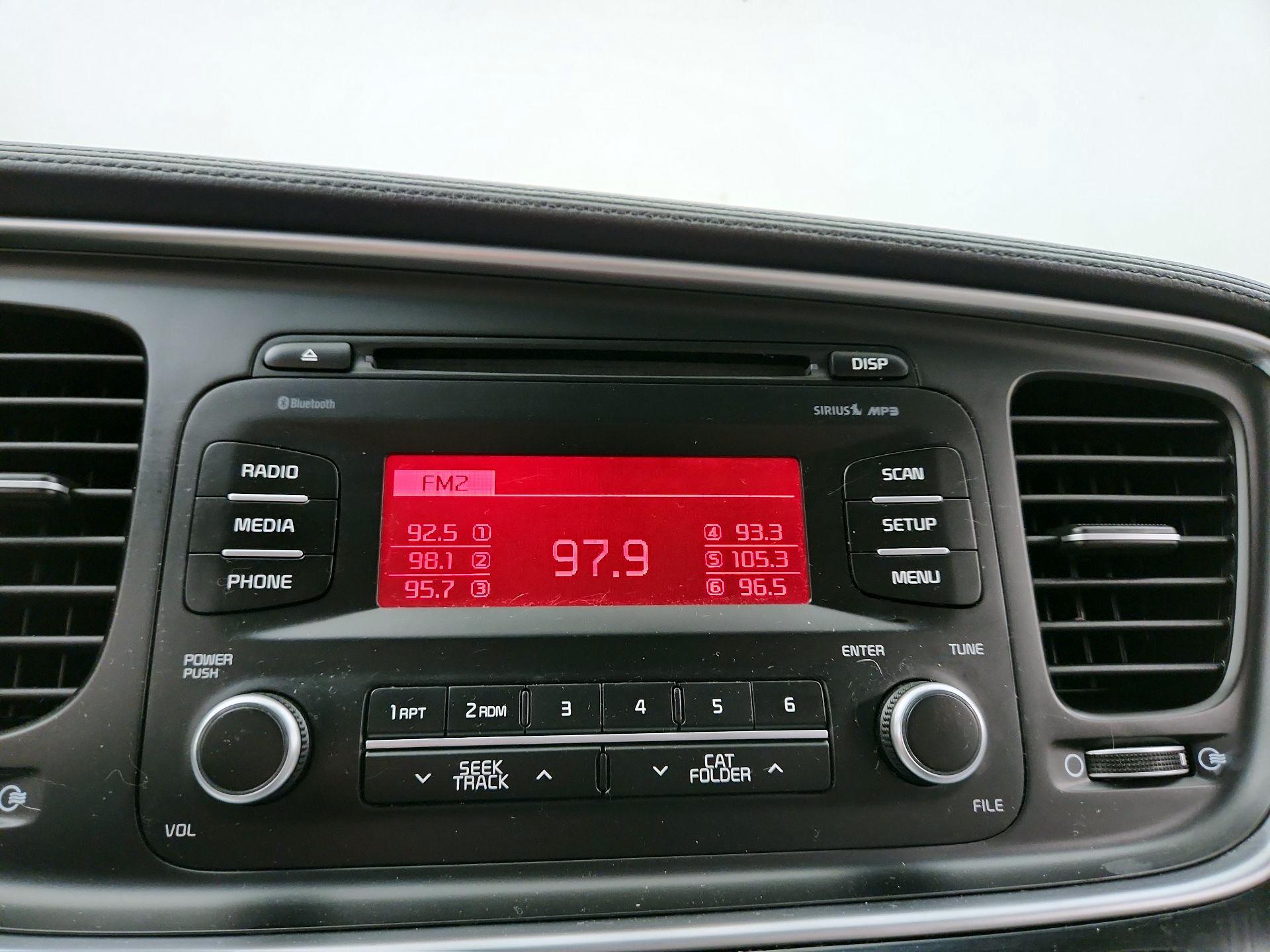 Thumbnail: 2015 Kia Optima - 14