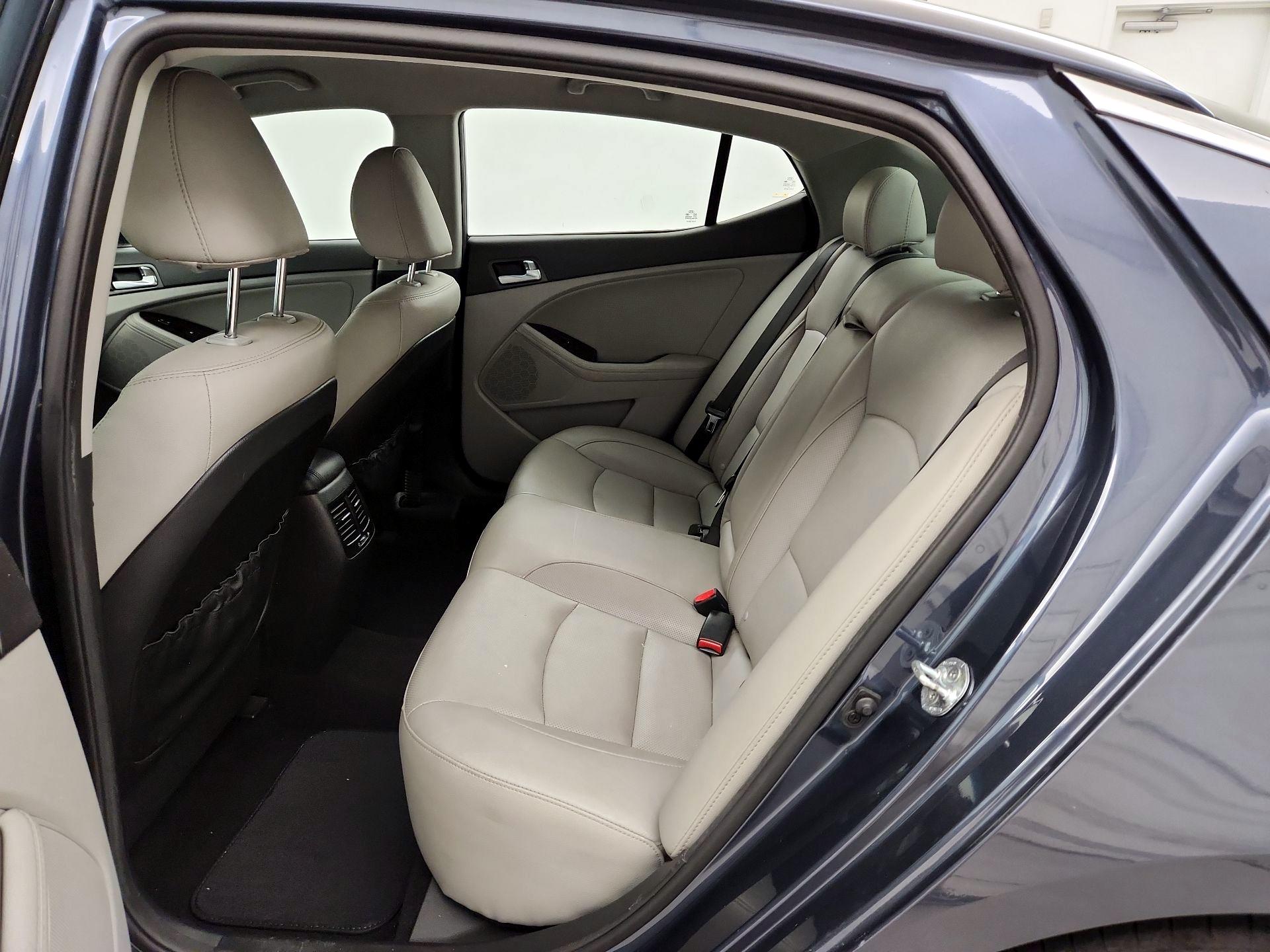 Thumbnail: 2015 Kia Optima - 18