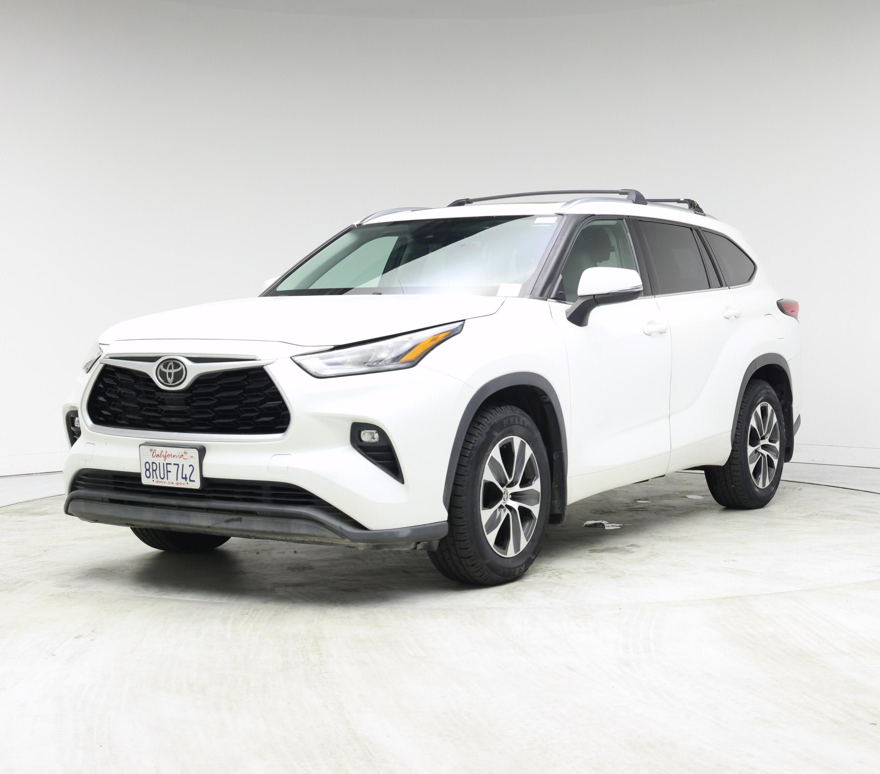 Thumbnail: 2020 Toyota Highlander - 4