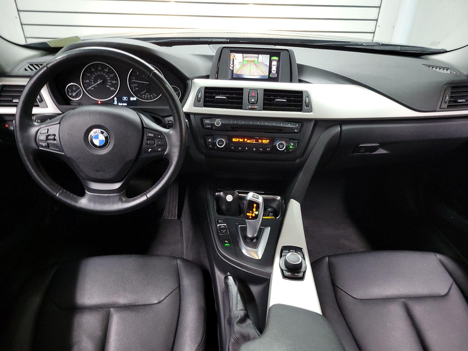 Thumbnail: 2015 BMW 3 Series - 9