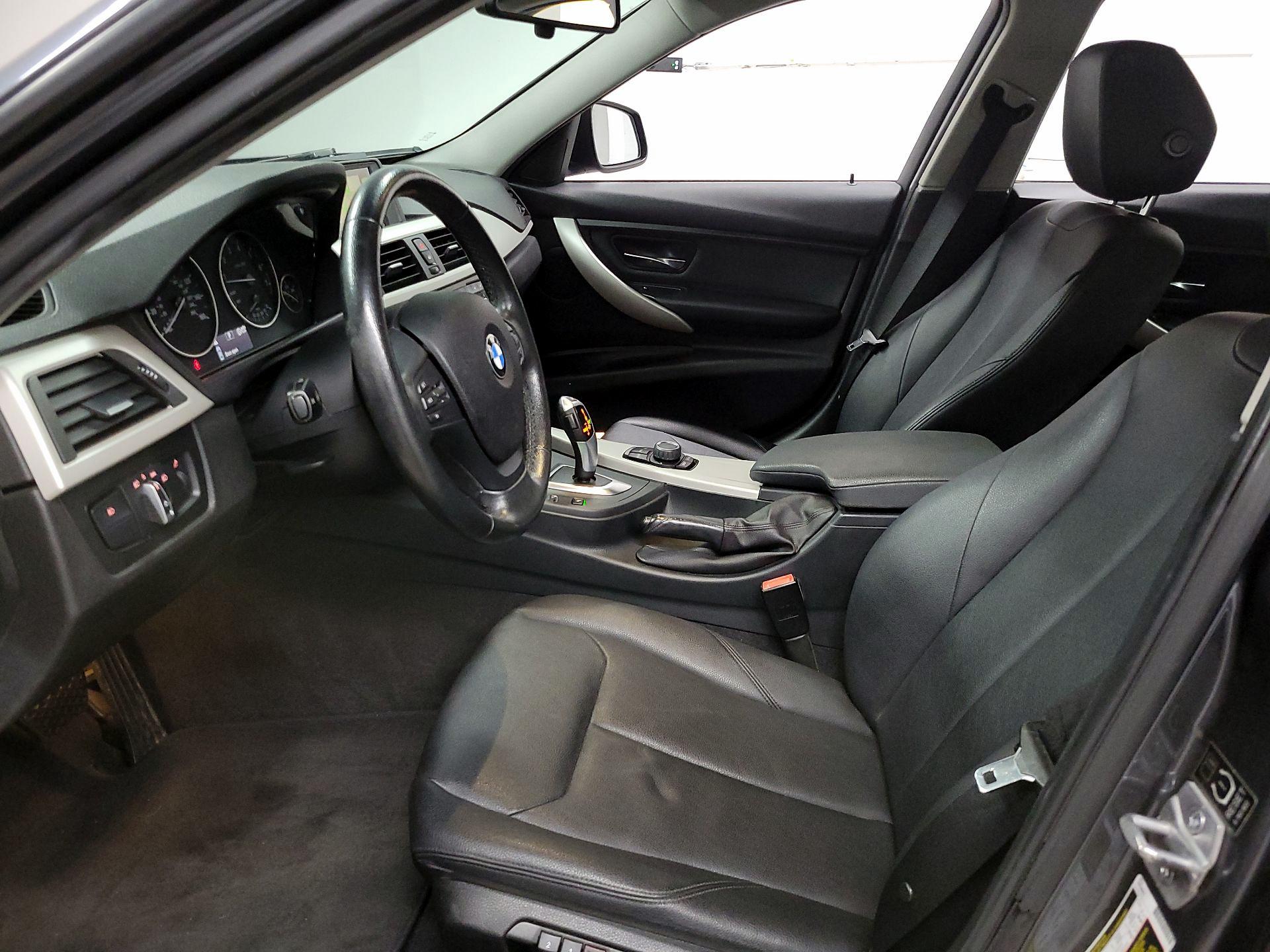 Thumbnail: 2015 BMW 3 Series - 11