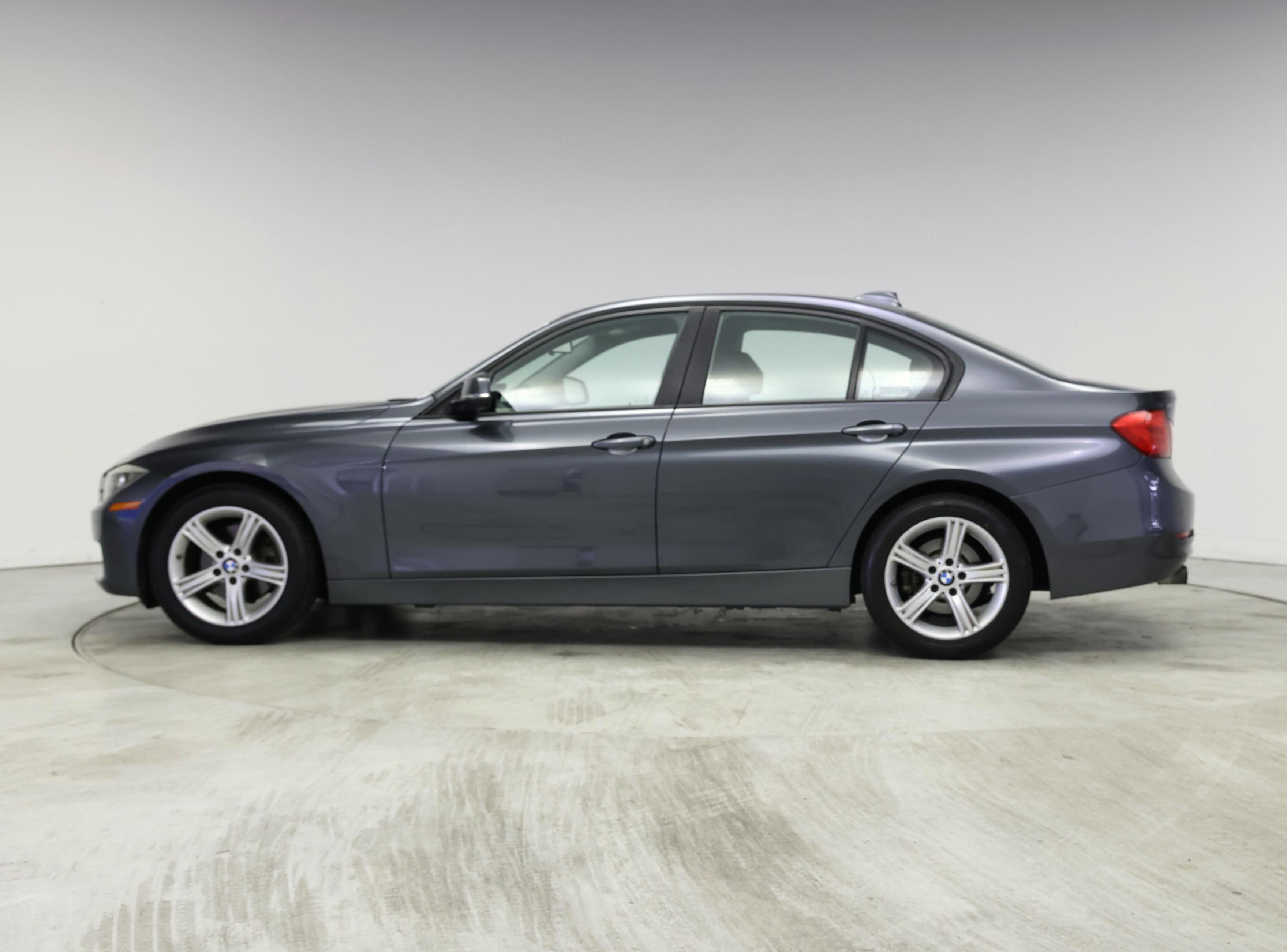 Thumbnail: 2015 BMW 3 Series - 3