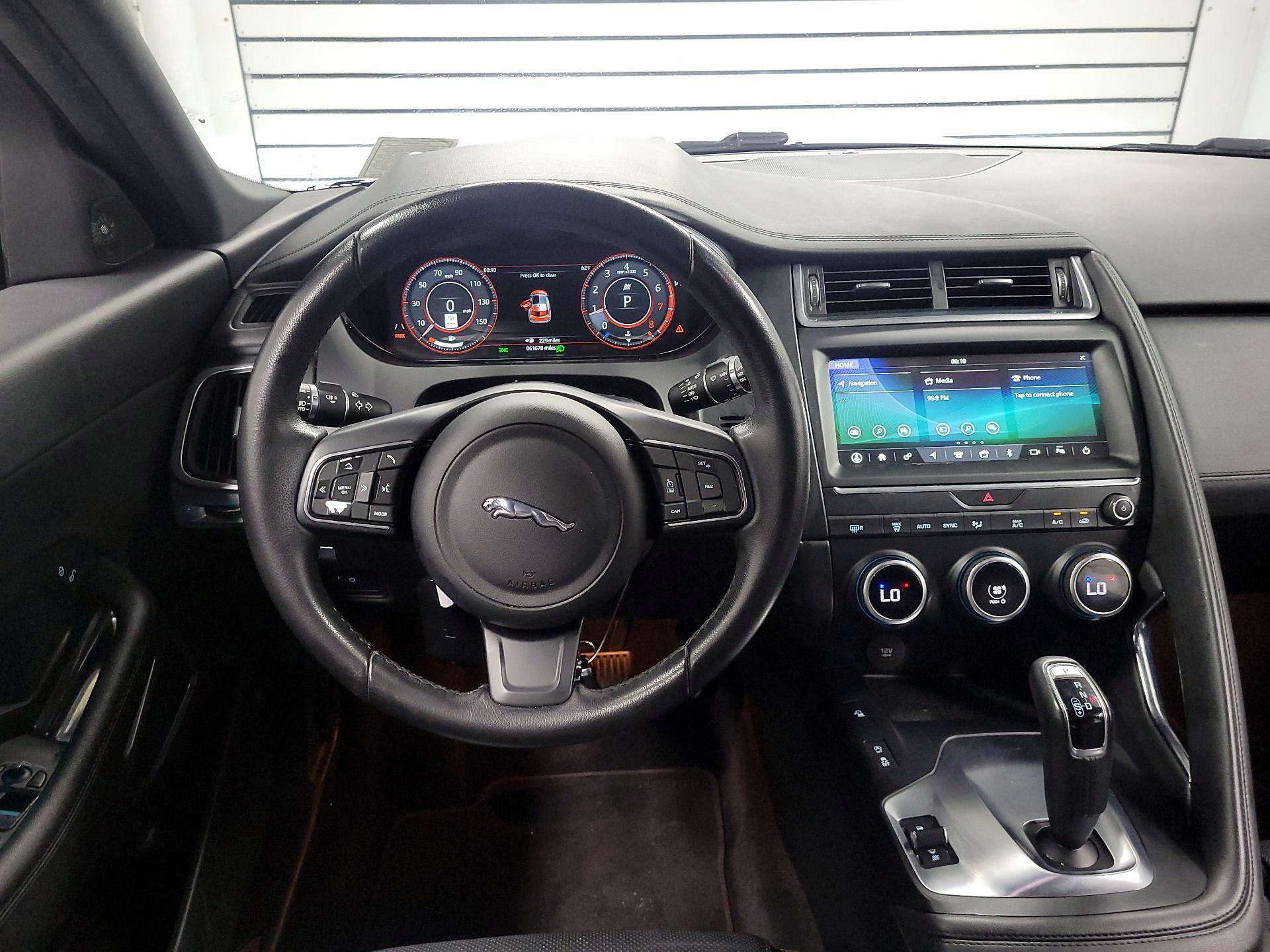 Thumbnail: 2020 Jaguar E-Pace - 10