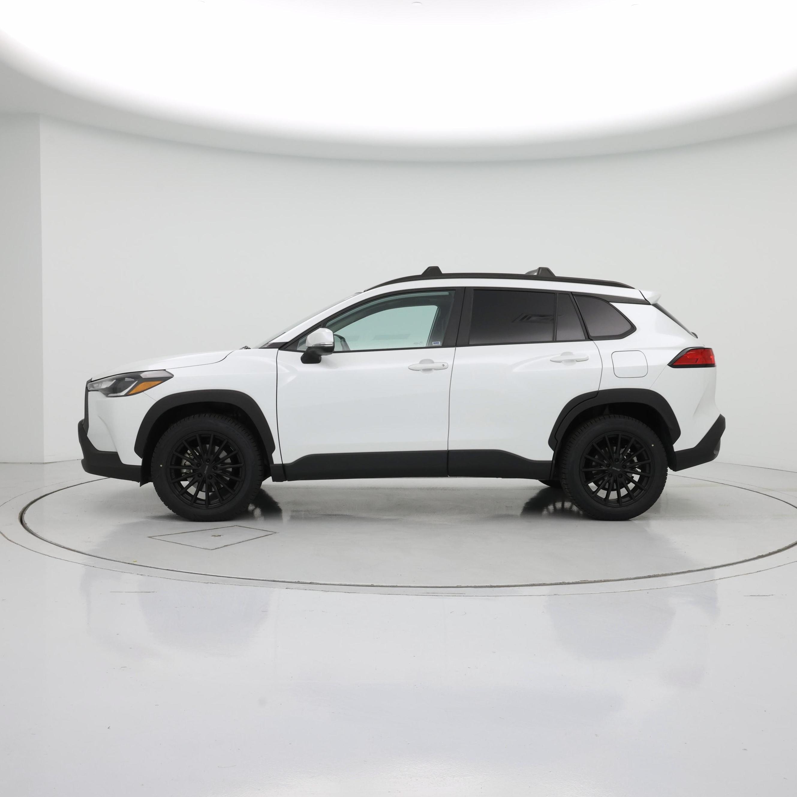 Thumbnail: 2022 Toyota Corolla Cross - 3