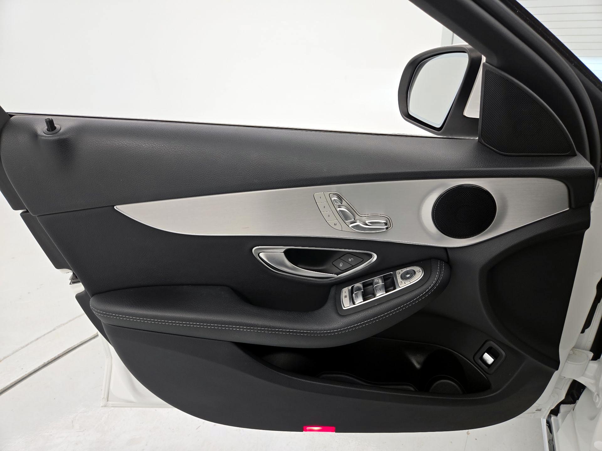 Thumbnail: 2019 Mercedes-Benz C-Class - 12