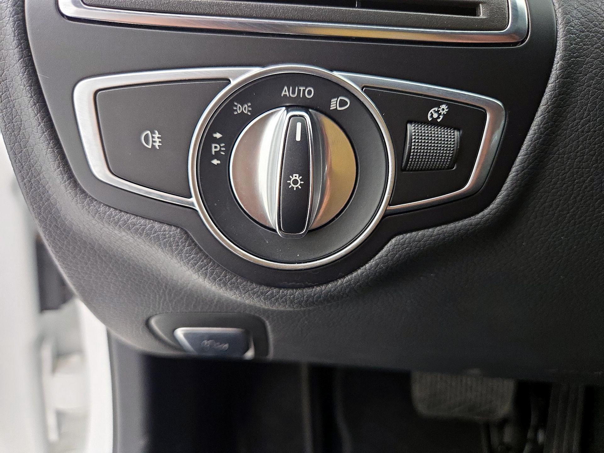 Thumbnail: 2019 Mercedes-Benz C-Class - 13