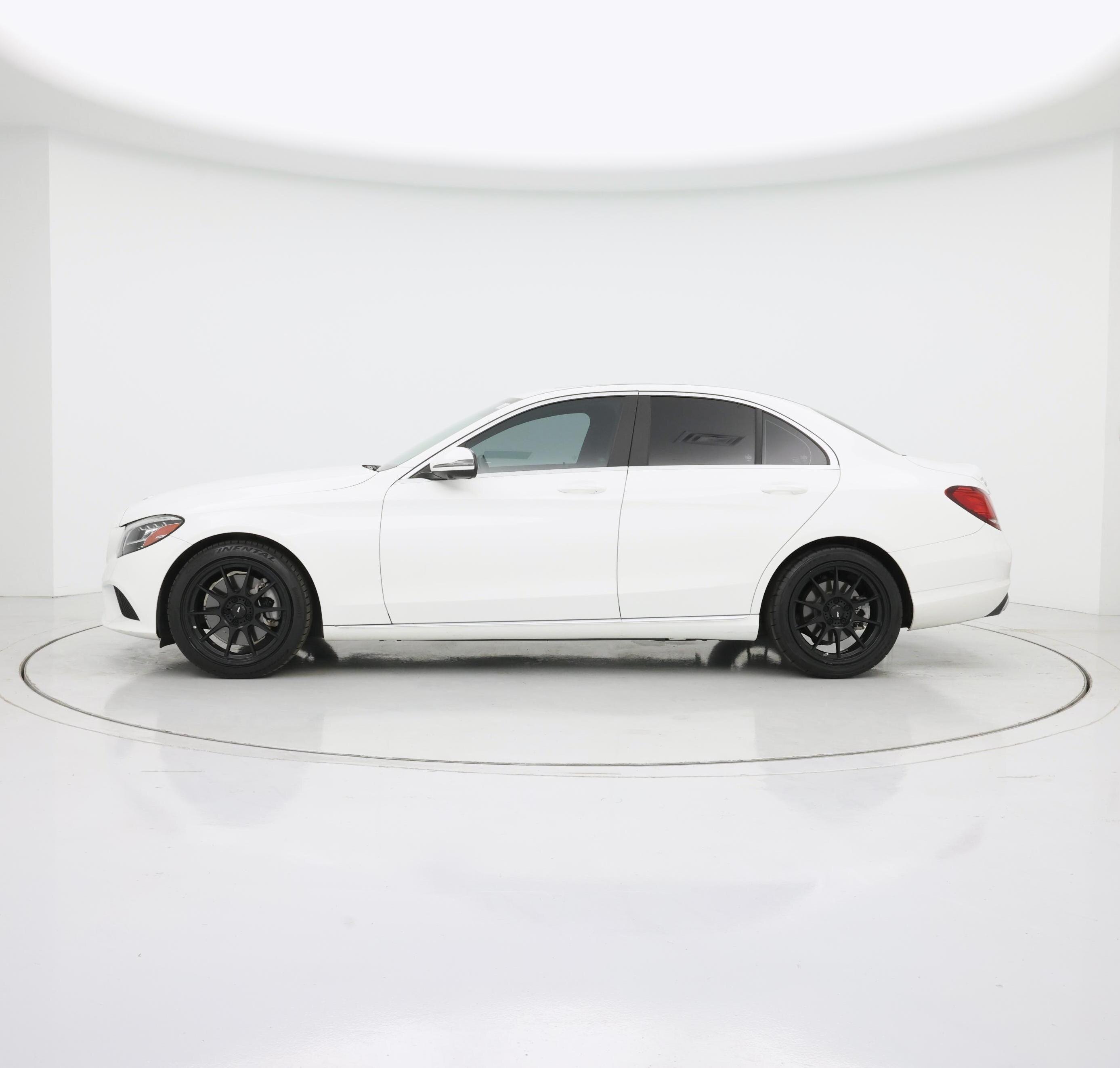 Thumbnail: 2019 Mercedes-Benz C-Class - 3