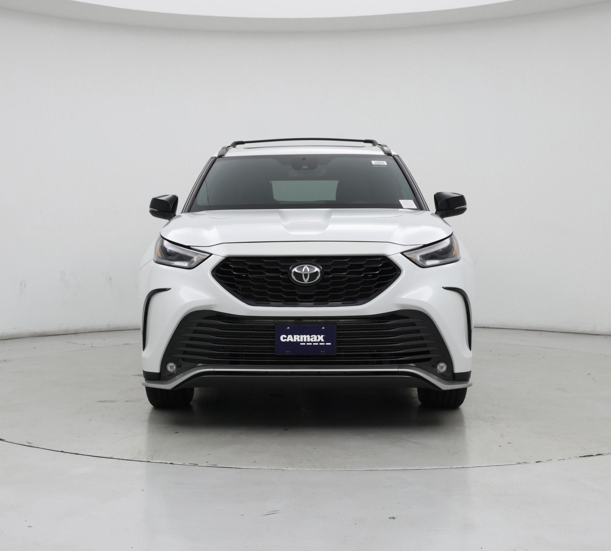 Thumbnail: 2022 Toyota Highlander - 5