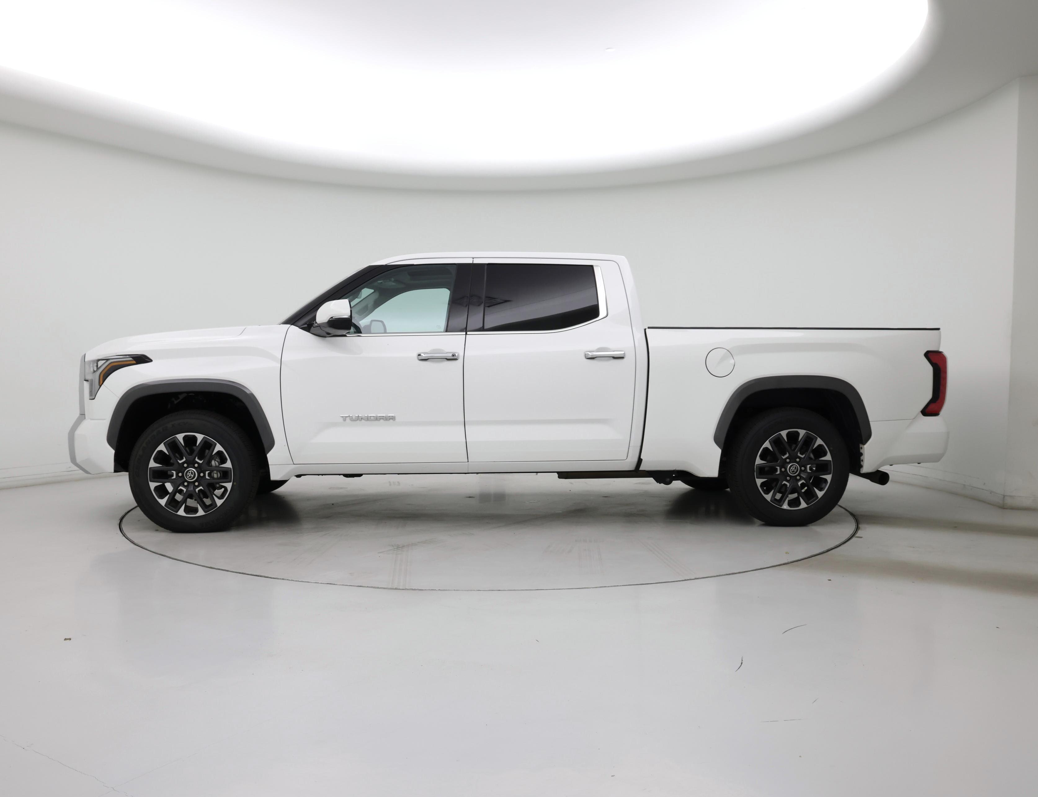 Thumbnail: 2023 Toyota Tundra - 3