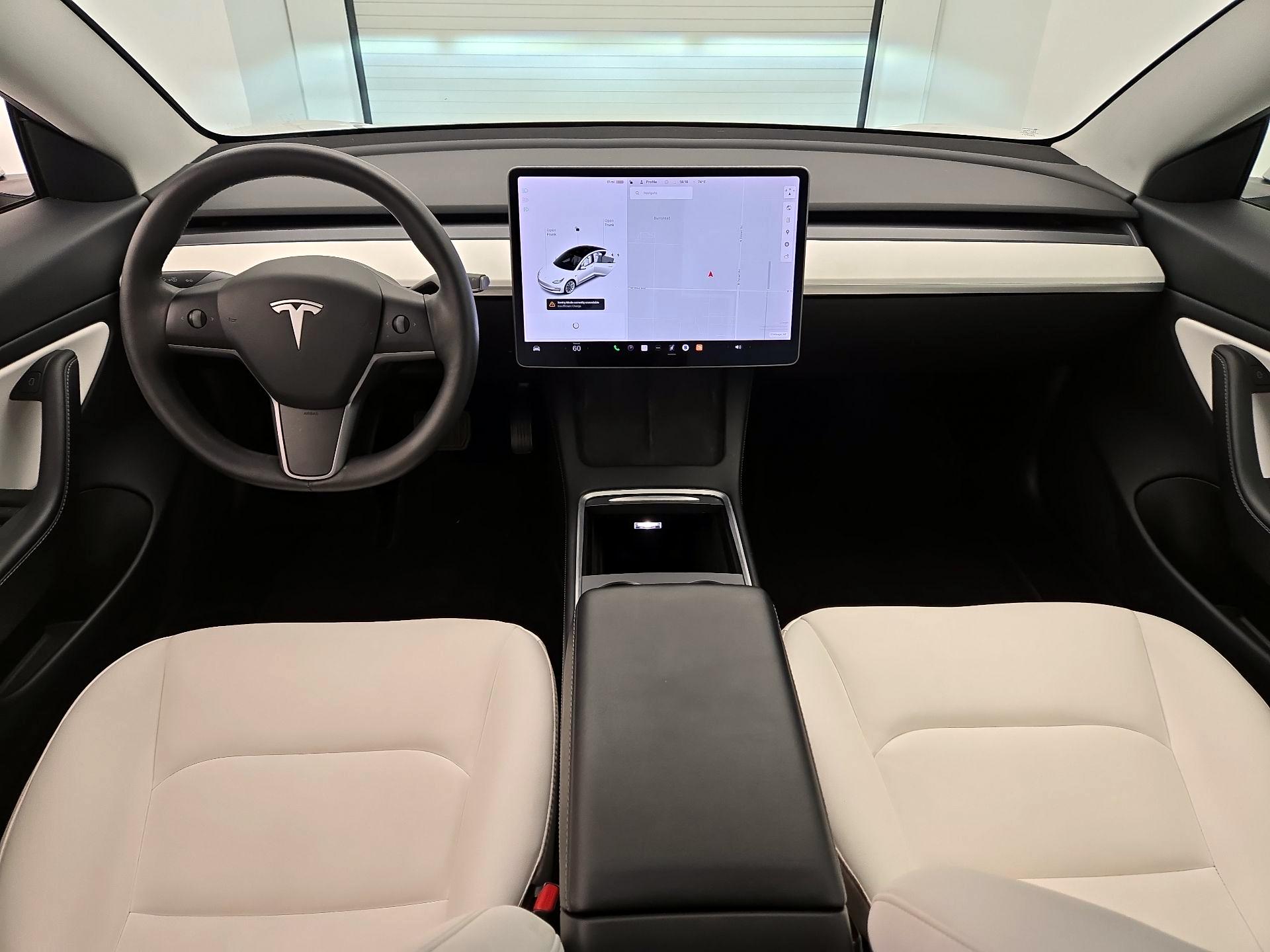 Thumbnail: 2021 Tesla Model 3 - 9