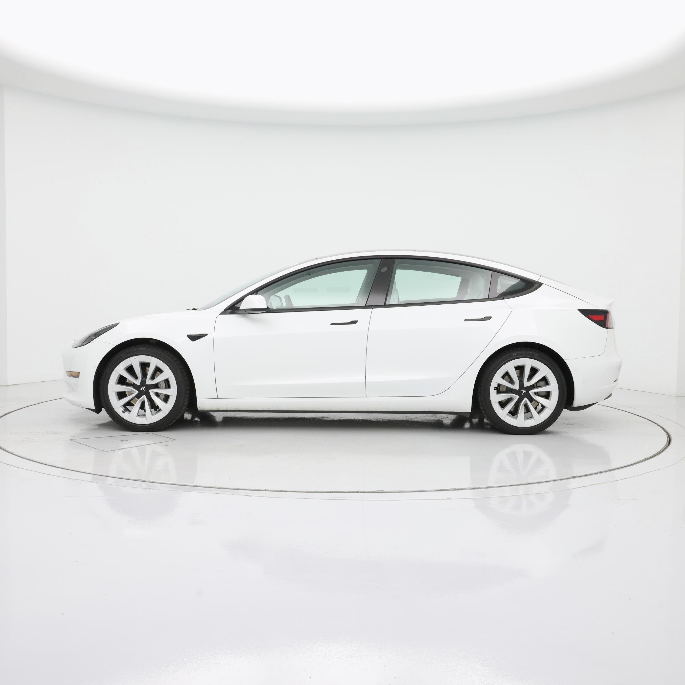 Thumbnail: 2021 Tesla Model 3 - 3