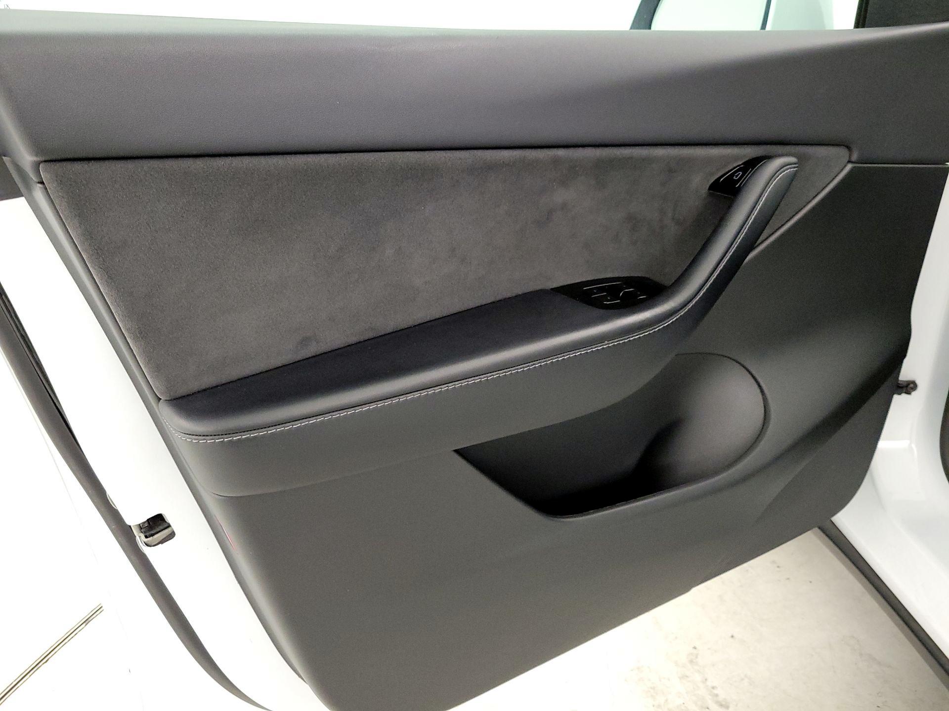Thumbnail: 2021 Tesla Model Y - 12