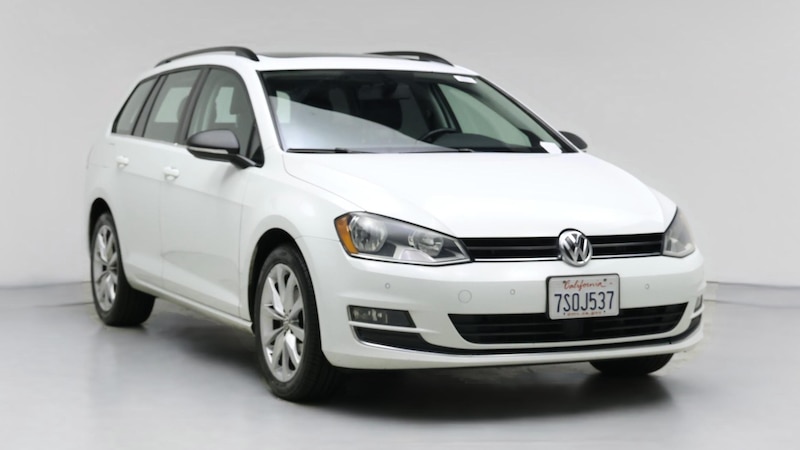 2015 Volkswagen Golf SE Hero Image