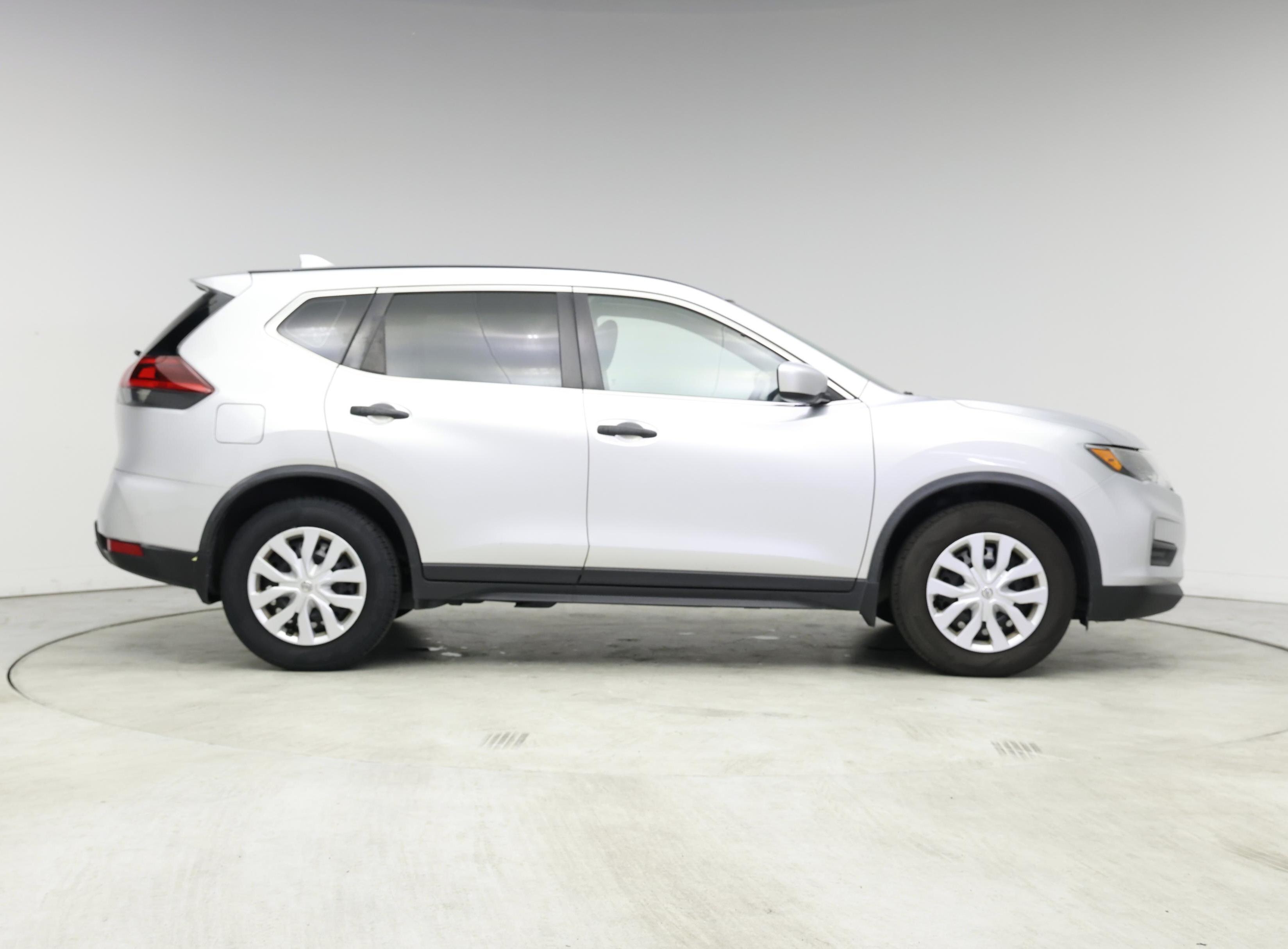 Thumbnail: 2020 Nissan Rogue - 7