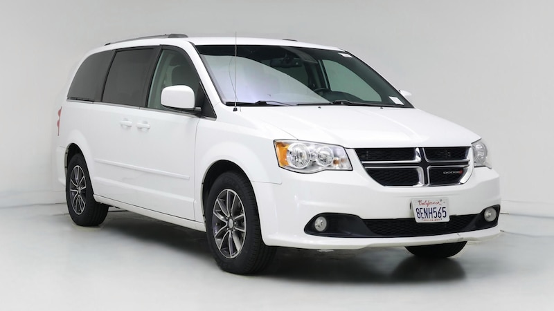 2017 Dodge Grand Caravan SXT Hero Image