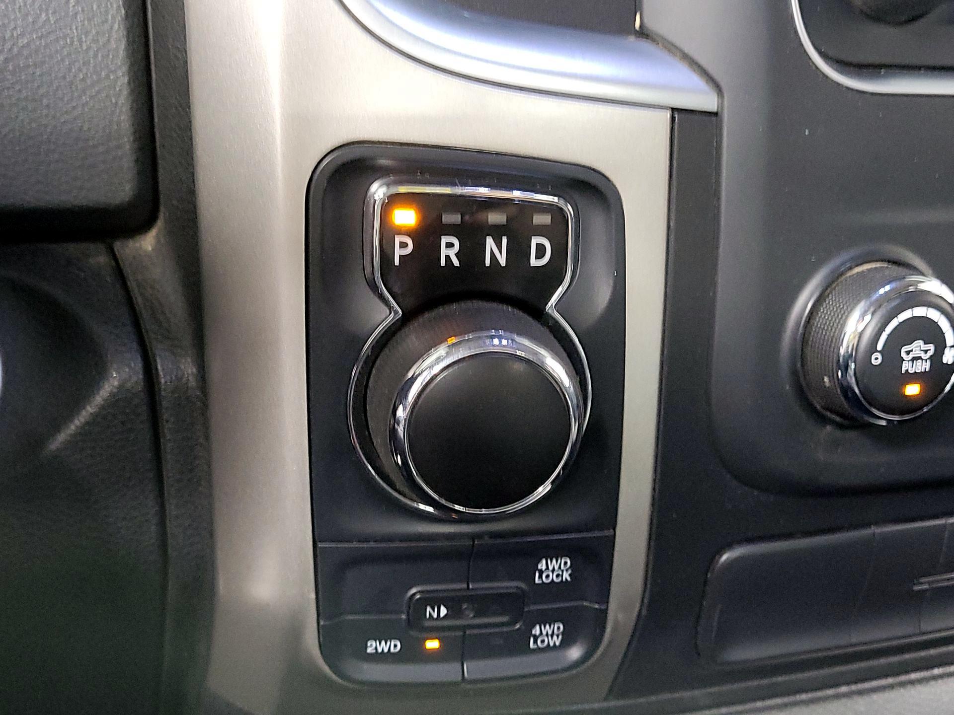 Thumbnail: 2020 RAM 1500 Classic - 16