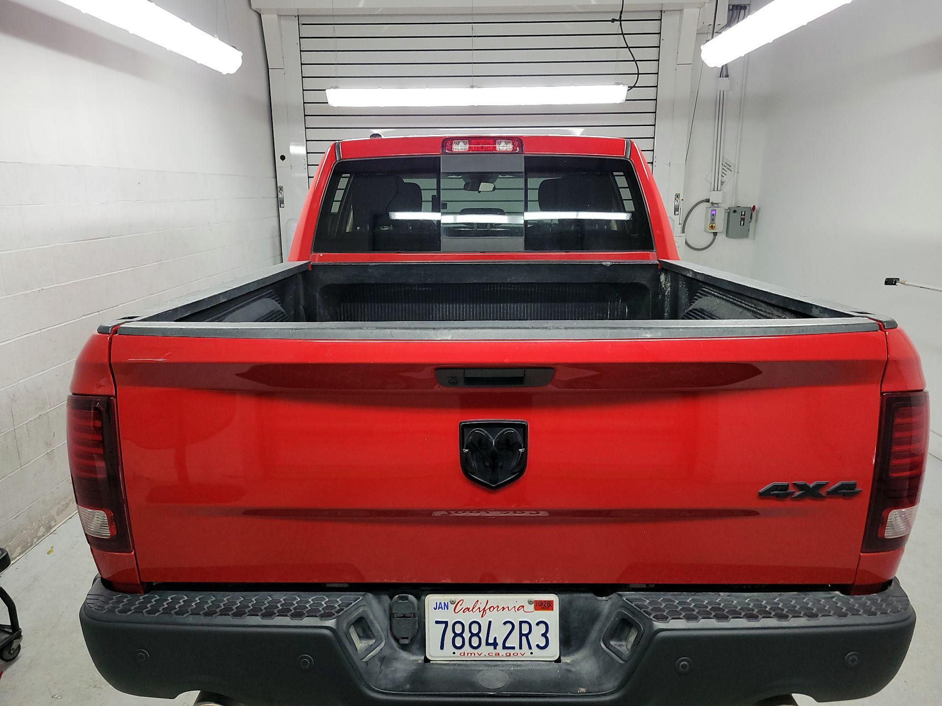 Thumbnail: 2020 RAM 1500 Classic - 18