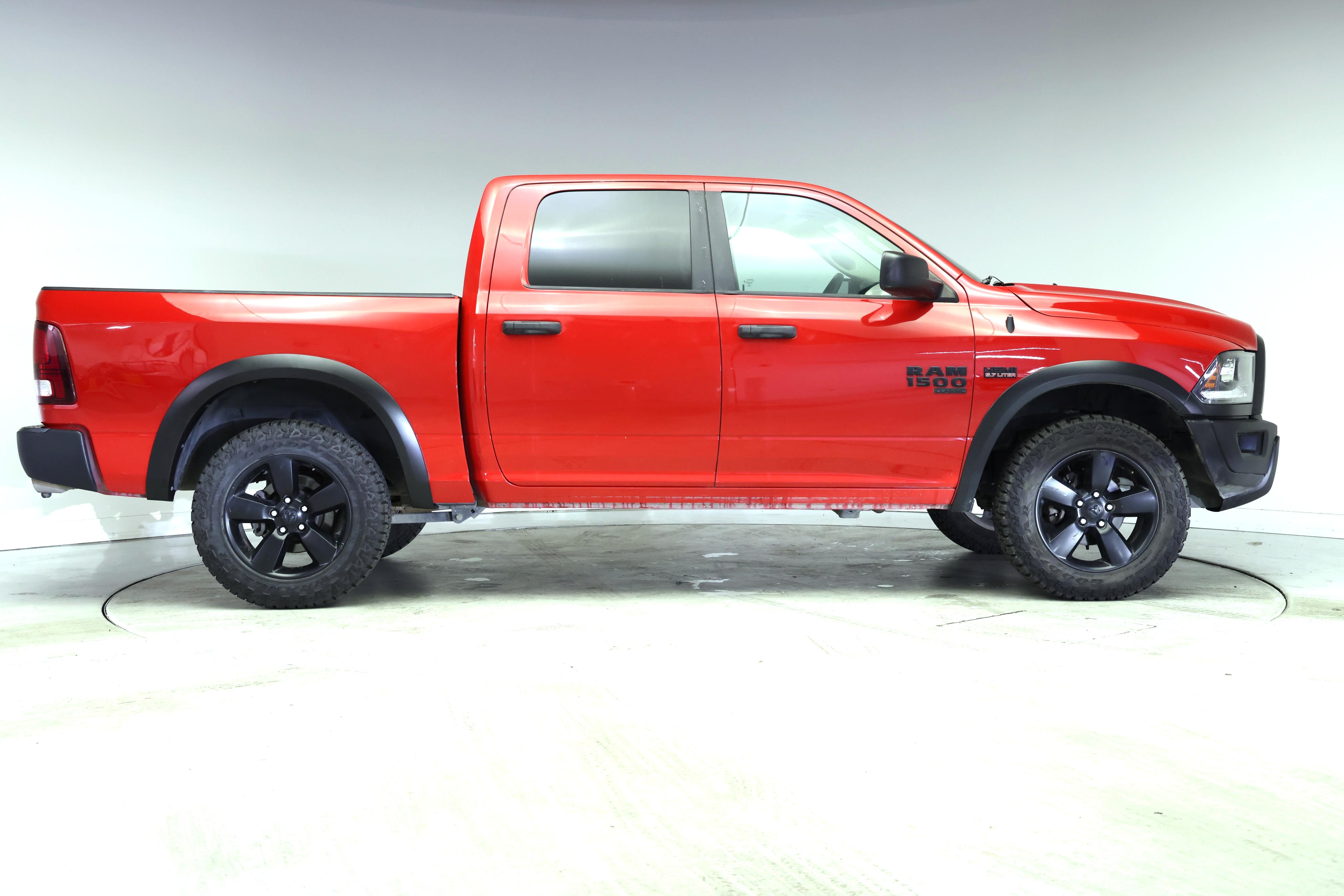 Thumbnail: 2020 RAM 1500 Classic - 7