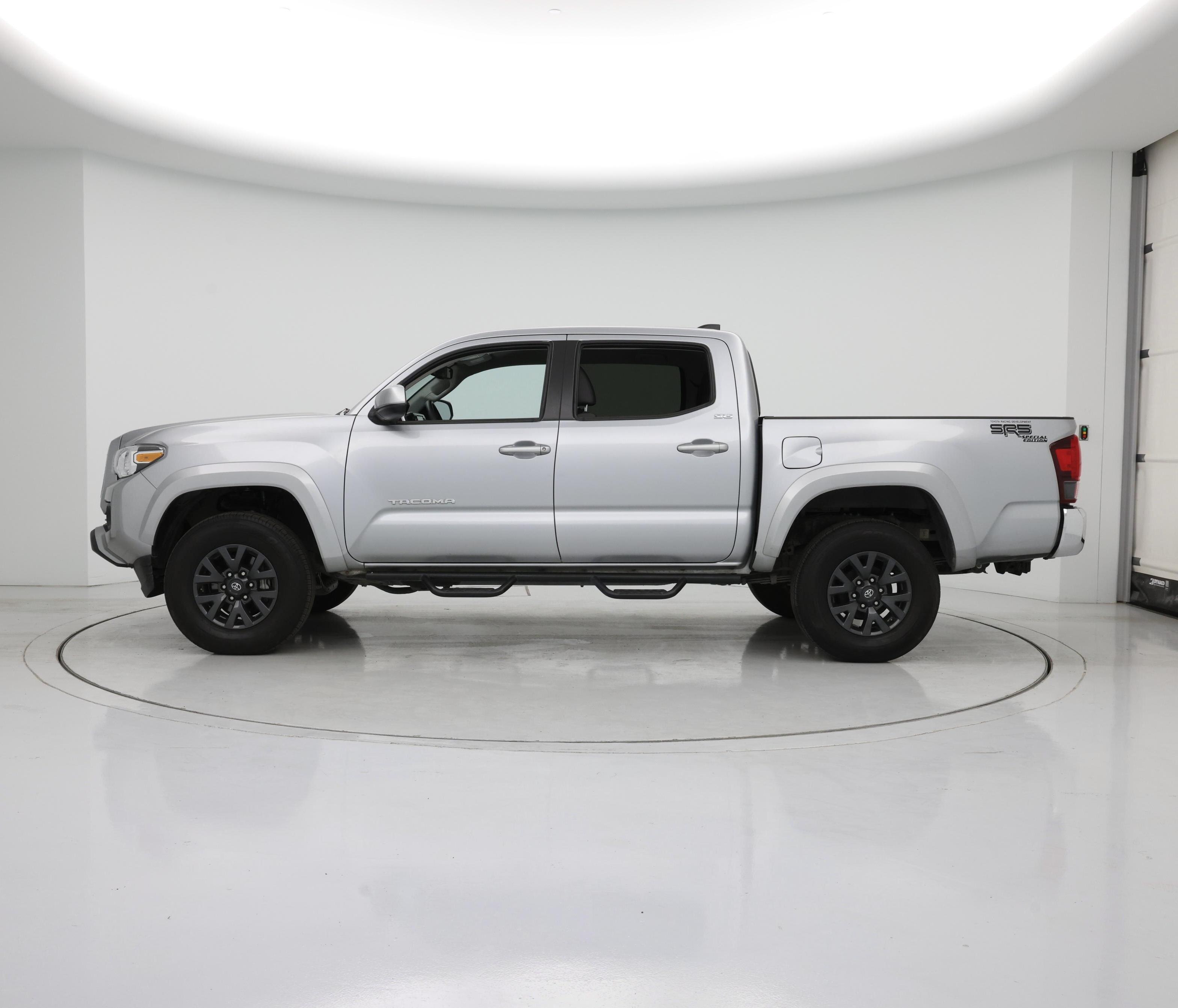 Thumbnail: 2023 Toyota Tacoma - 3