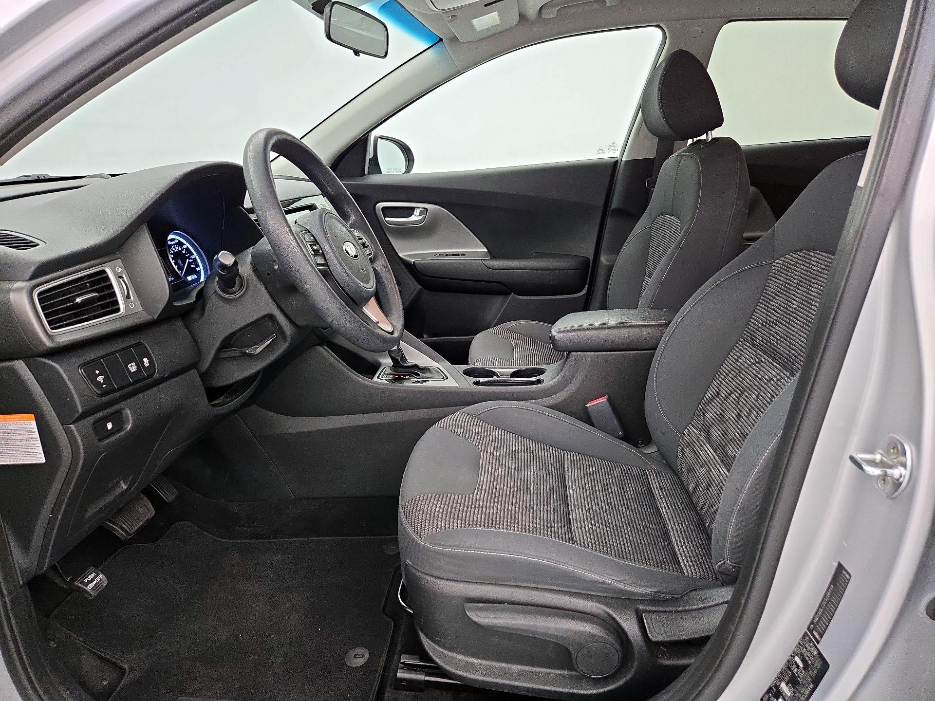 Thumbnail: 2019 Kia Niro - 11