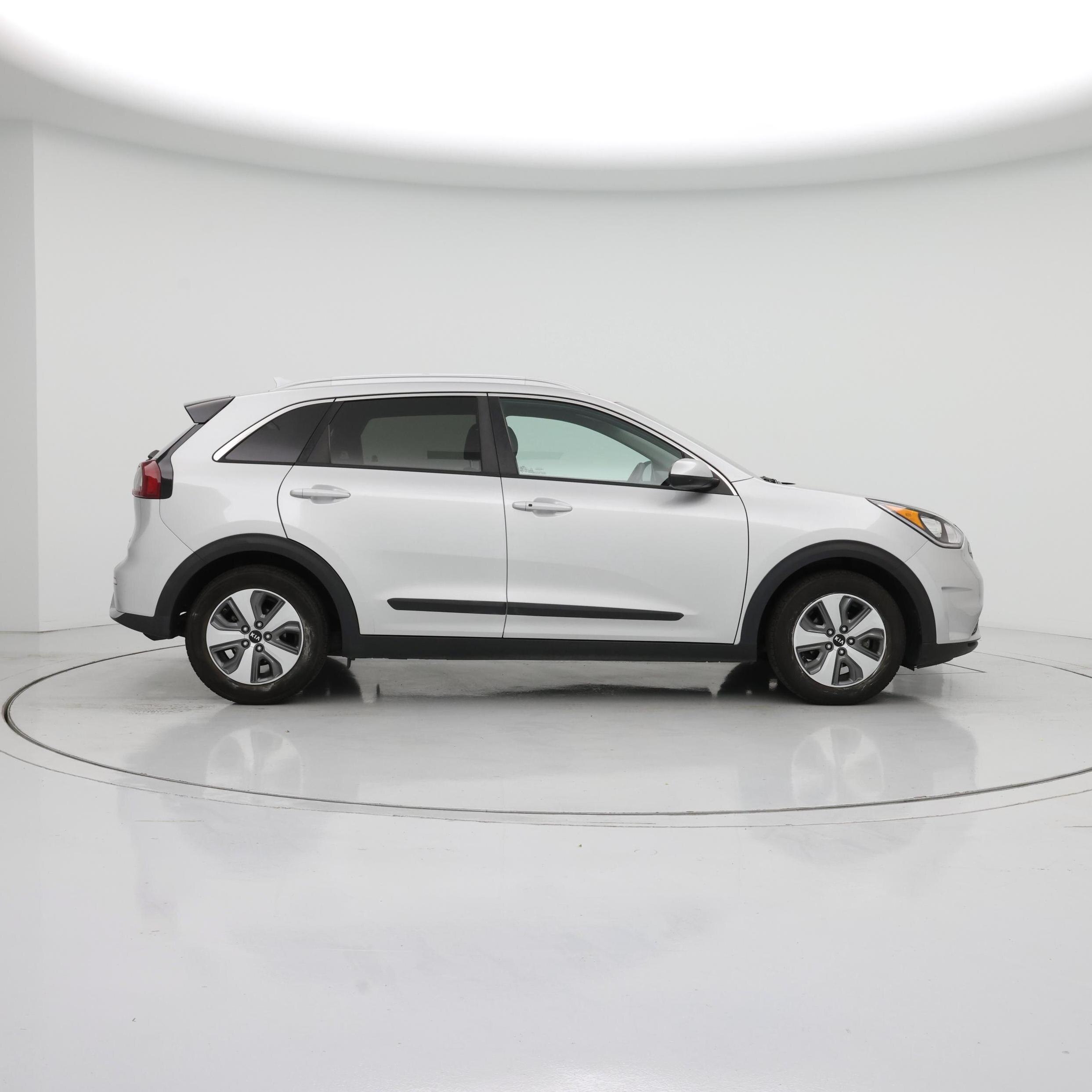 Thumbnail: 2019 Kia Niro - 7