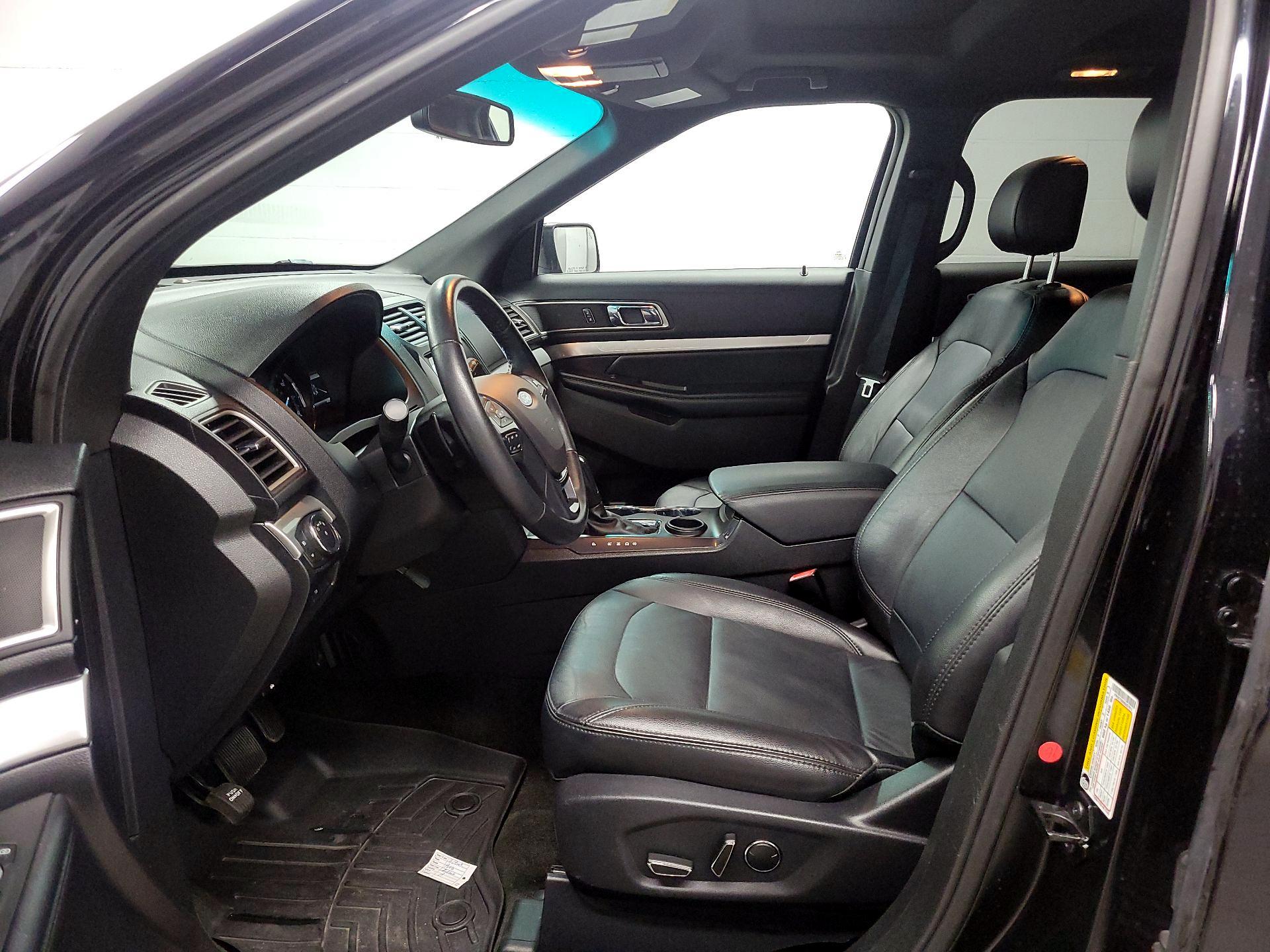 Thumbnail: 2017 Ford Explorer - 11