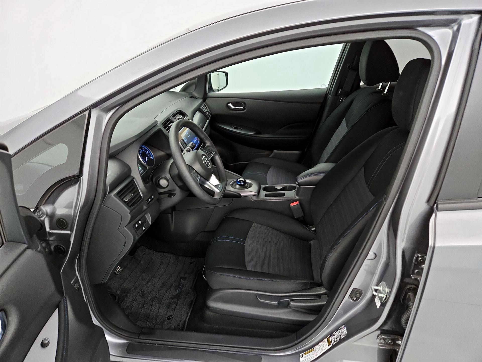 Thumbnail: 2022 Nissan Leaf - 11