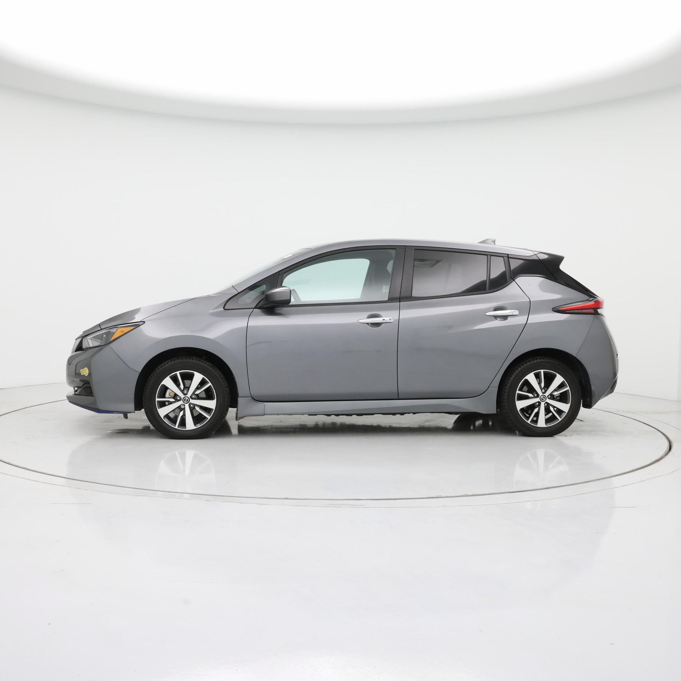 Thumbnail: 2022 Nissan Leaf - 3