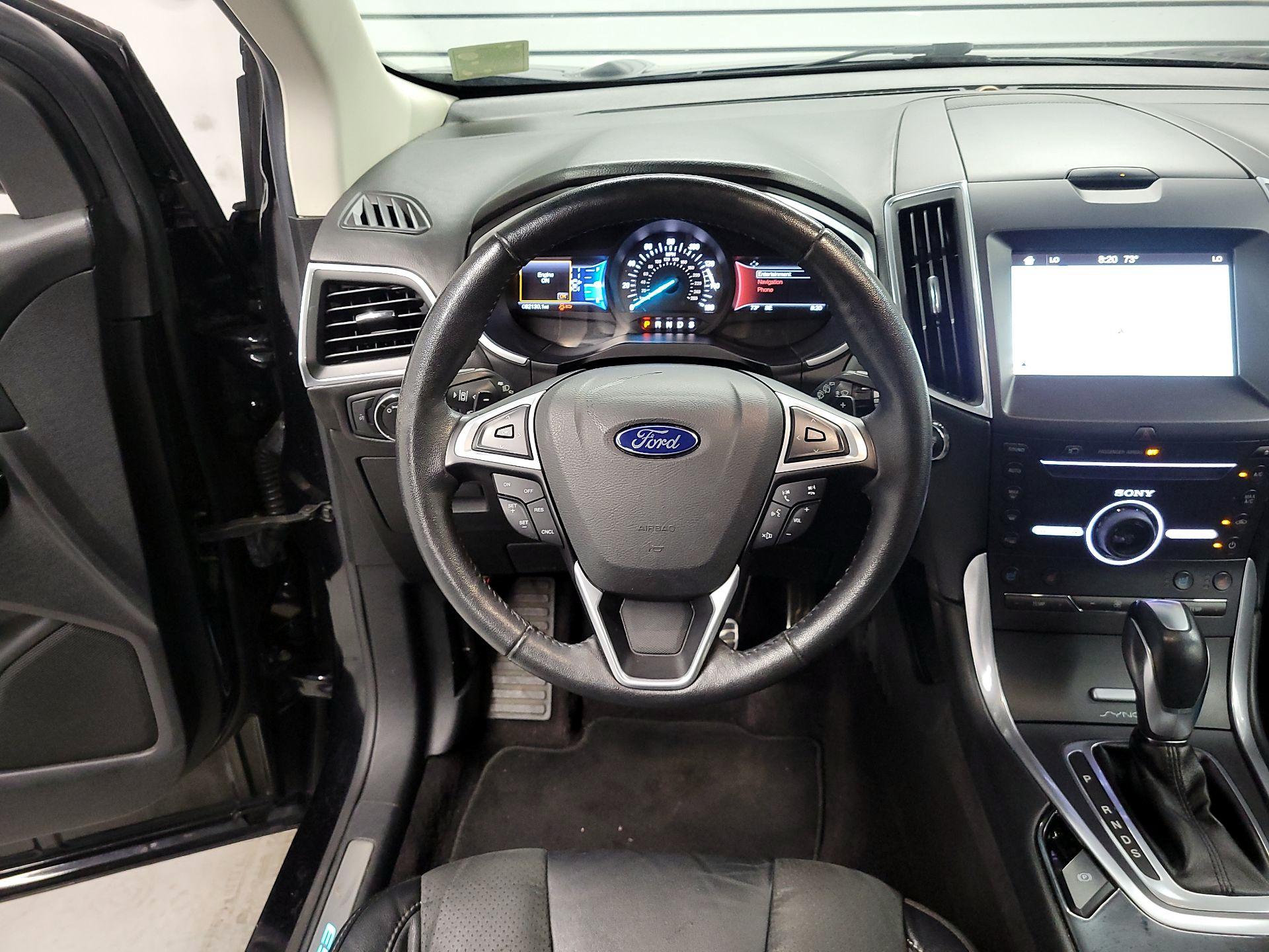 Thumbnail: 2016 Ford Edge - 10