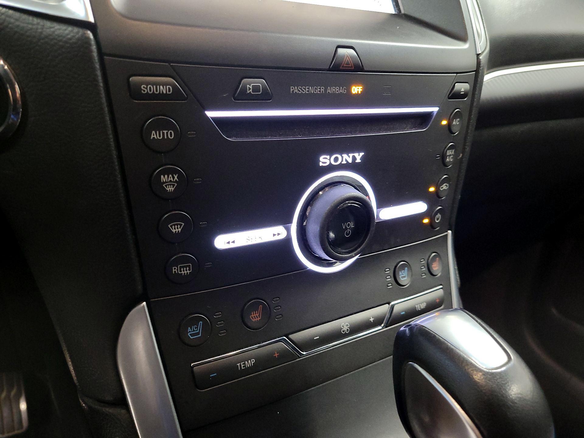 Thumbnail: 2016 Ford Edge - 17