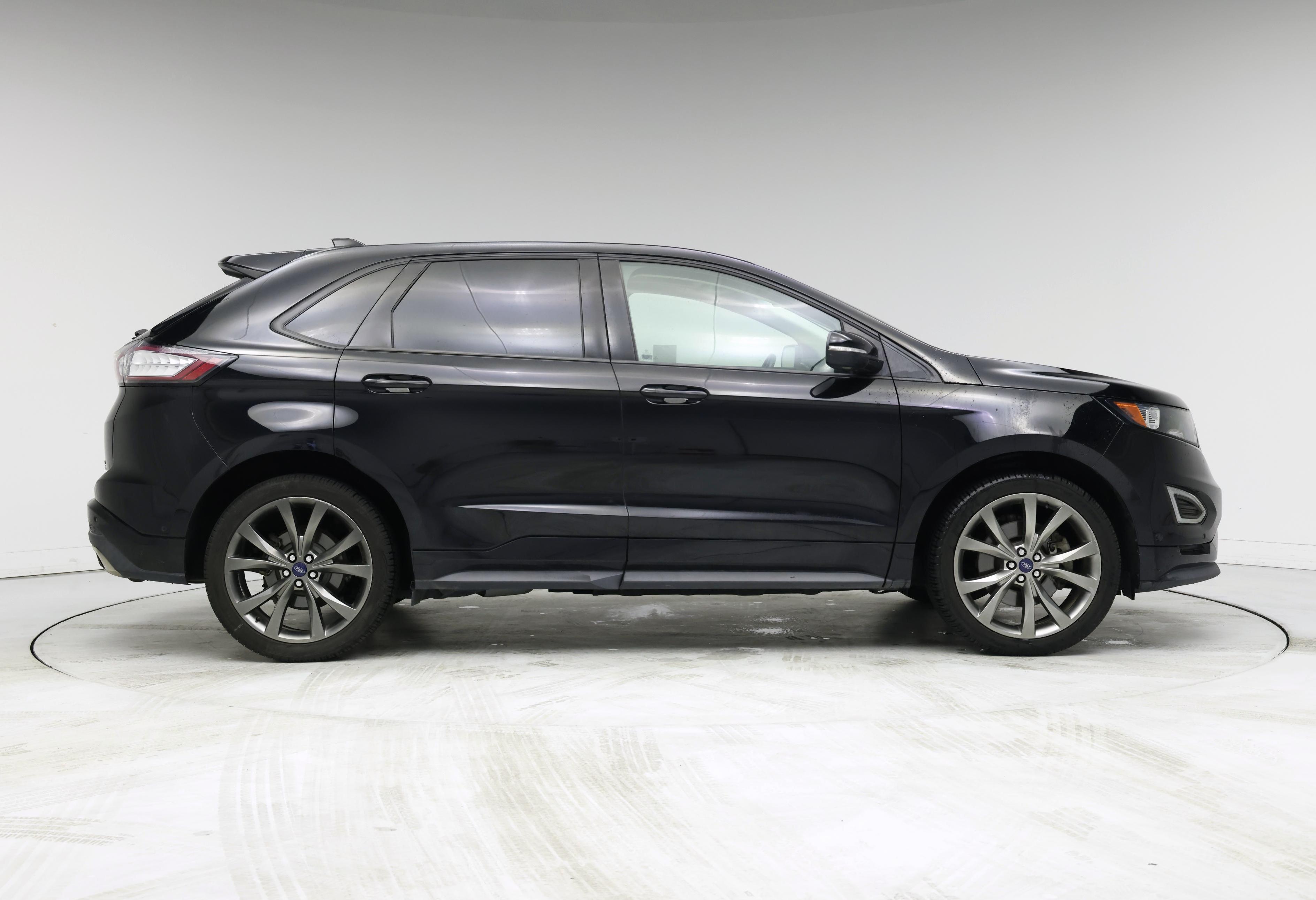 Thumbnail: 2016 Ford Edge - 7
