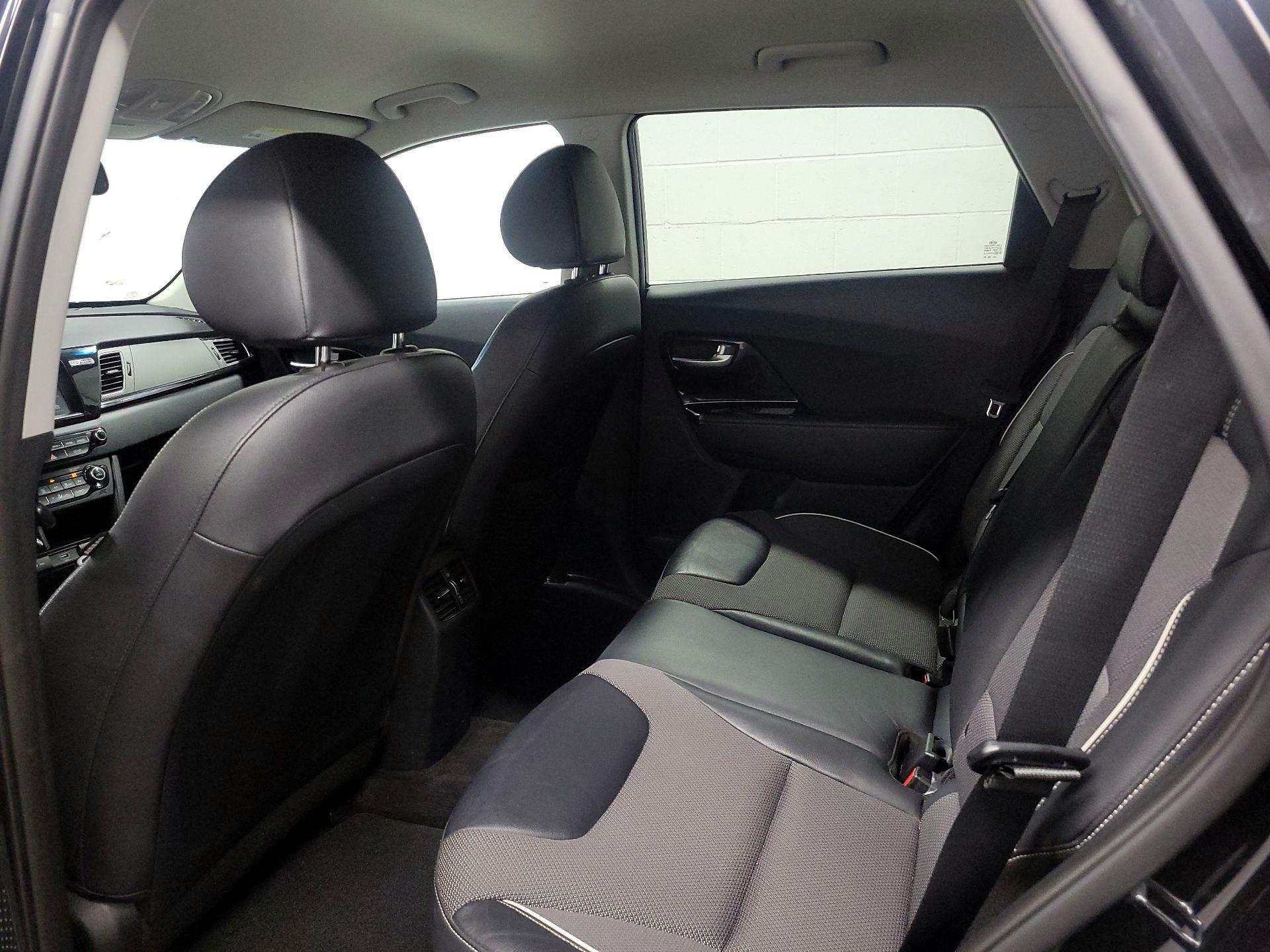 Thumbnail: 2019 Kia Niro - 18