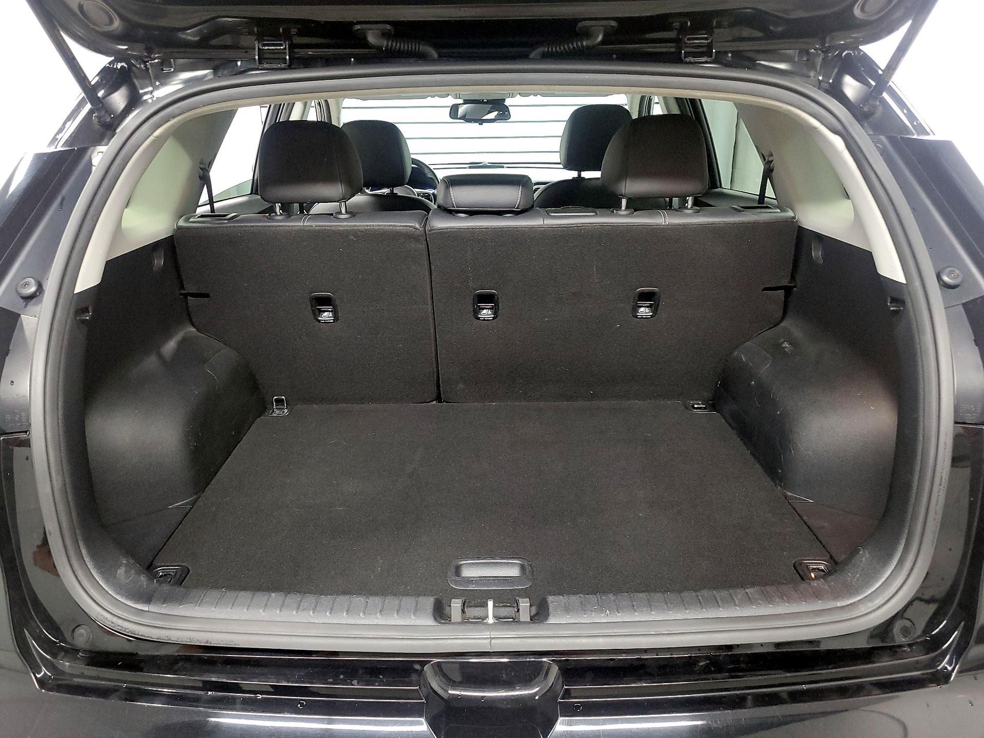 Thumbnail: 2019 Kia Niro - 19