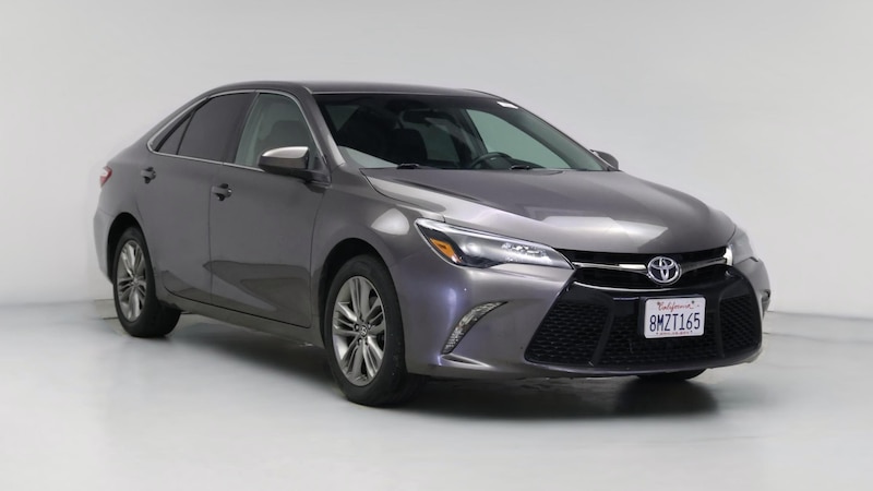 2015 Toyota Camry SE Hero Image
