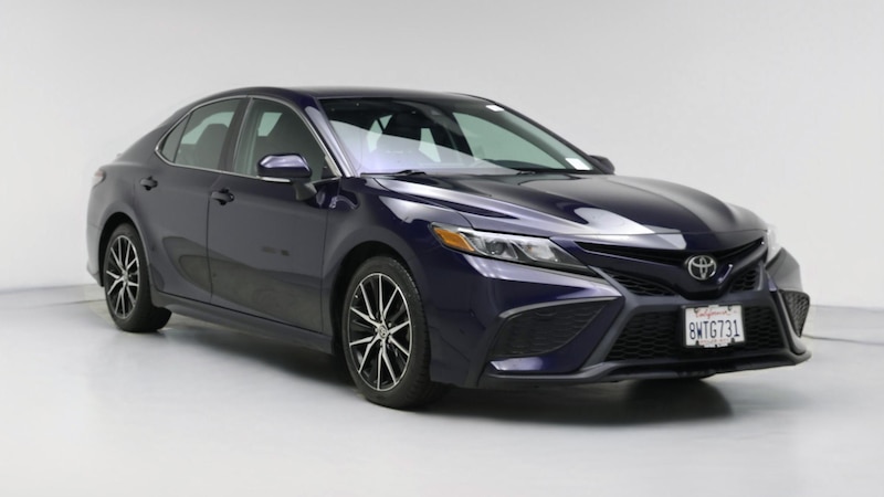 2021 Toyota Camry SE Hero Image