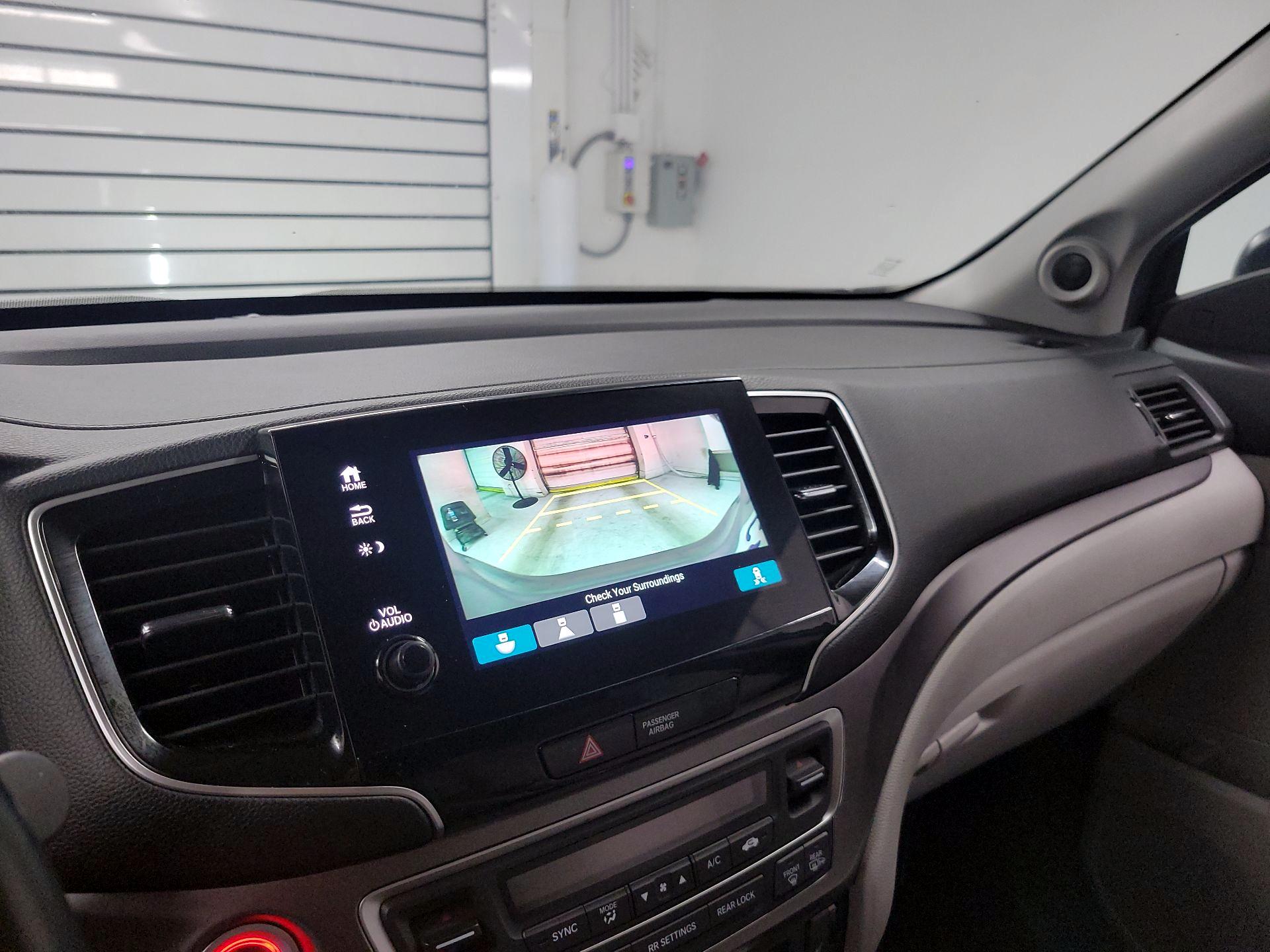 Thumbnail: 2019 Honda Pilot - 14