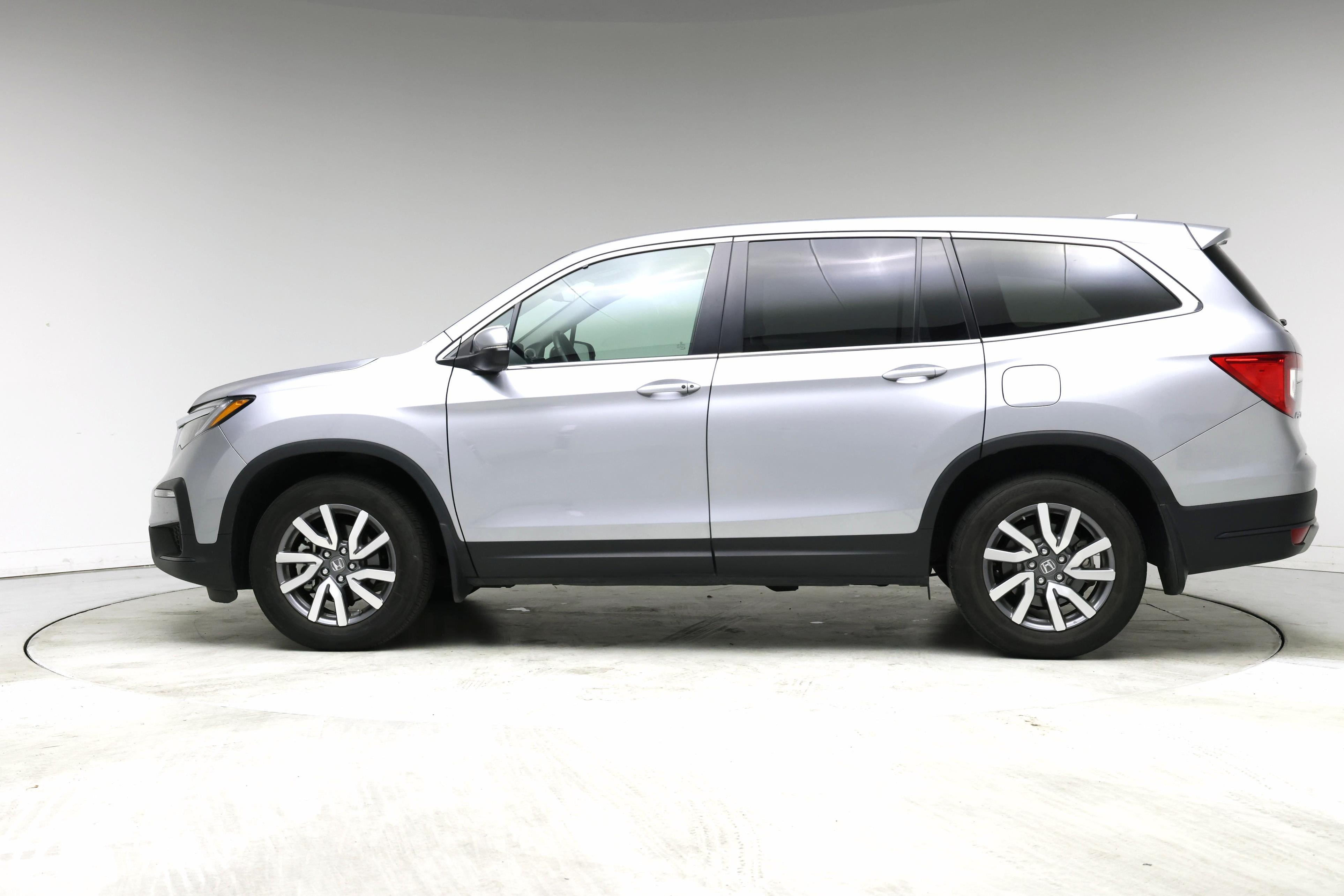 Thumbnail: 2019 Honda Pilot - 3