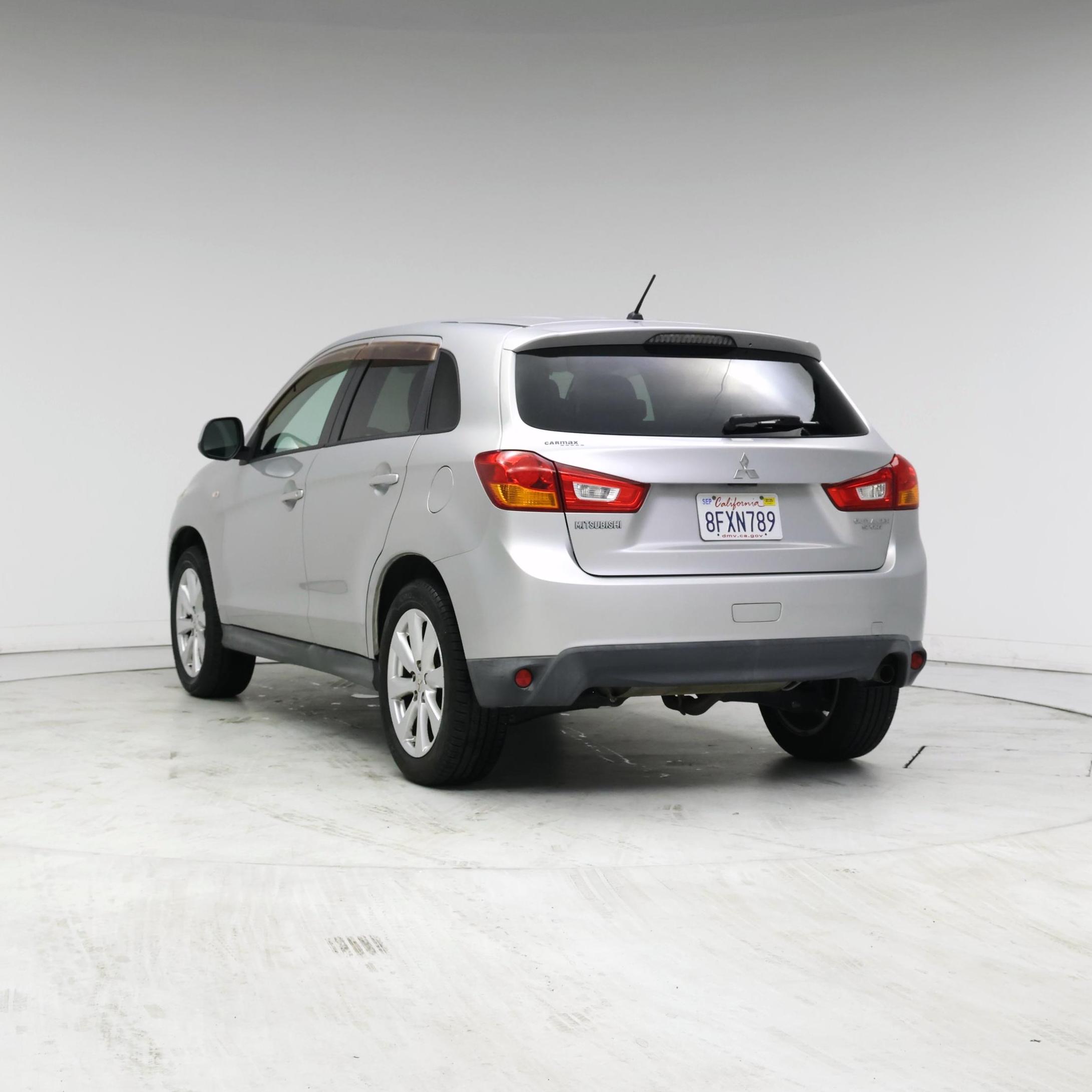 Thumbnail: 2015 Mitsubishi Outlander Sport - 2