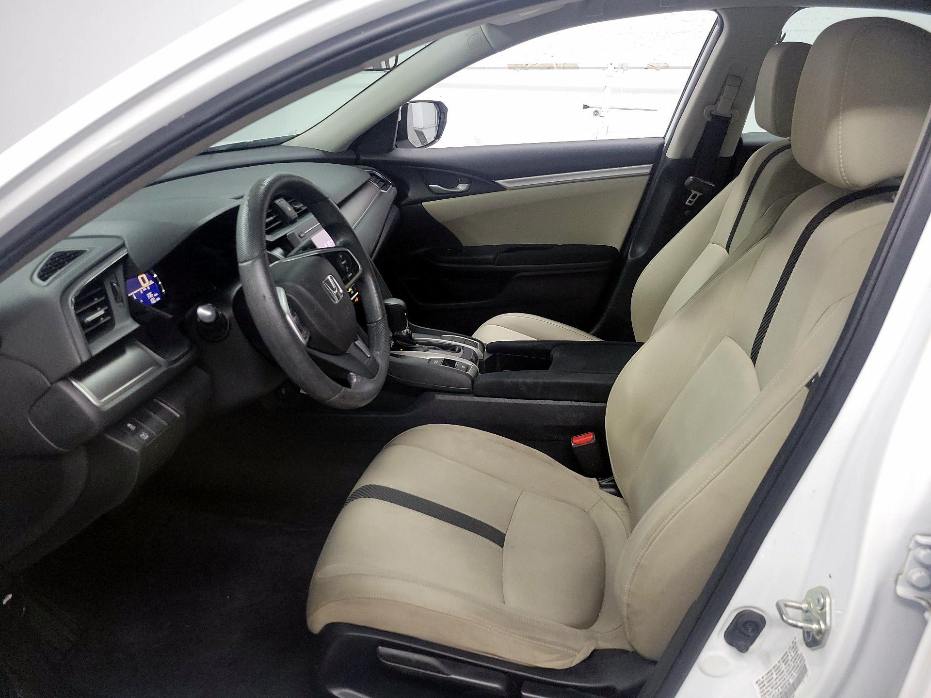 Thumbnail: 2016 Honda Civic - 11