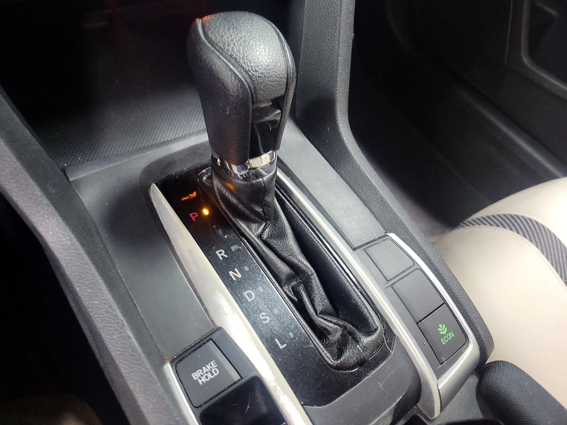 Thumbnail: 2016 Honda Civic - 16