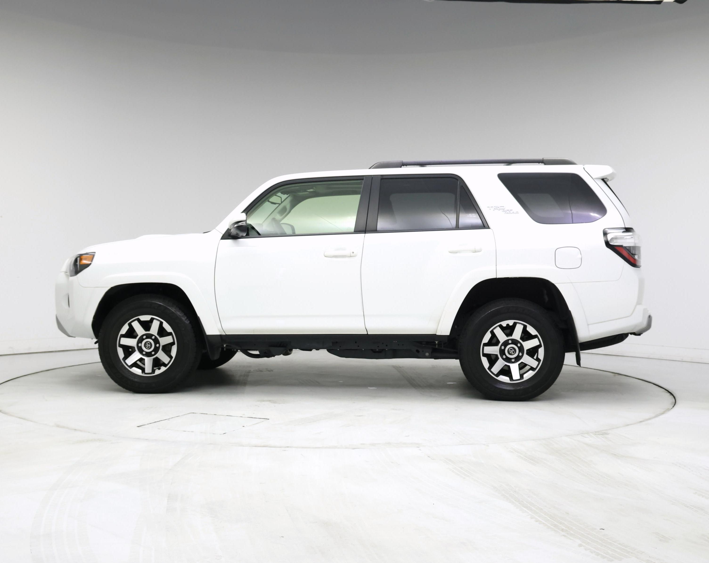 Thumbnail: 2023 Toyota 4Runner - 3