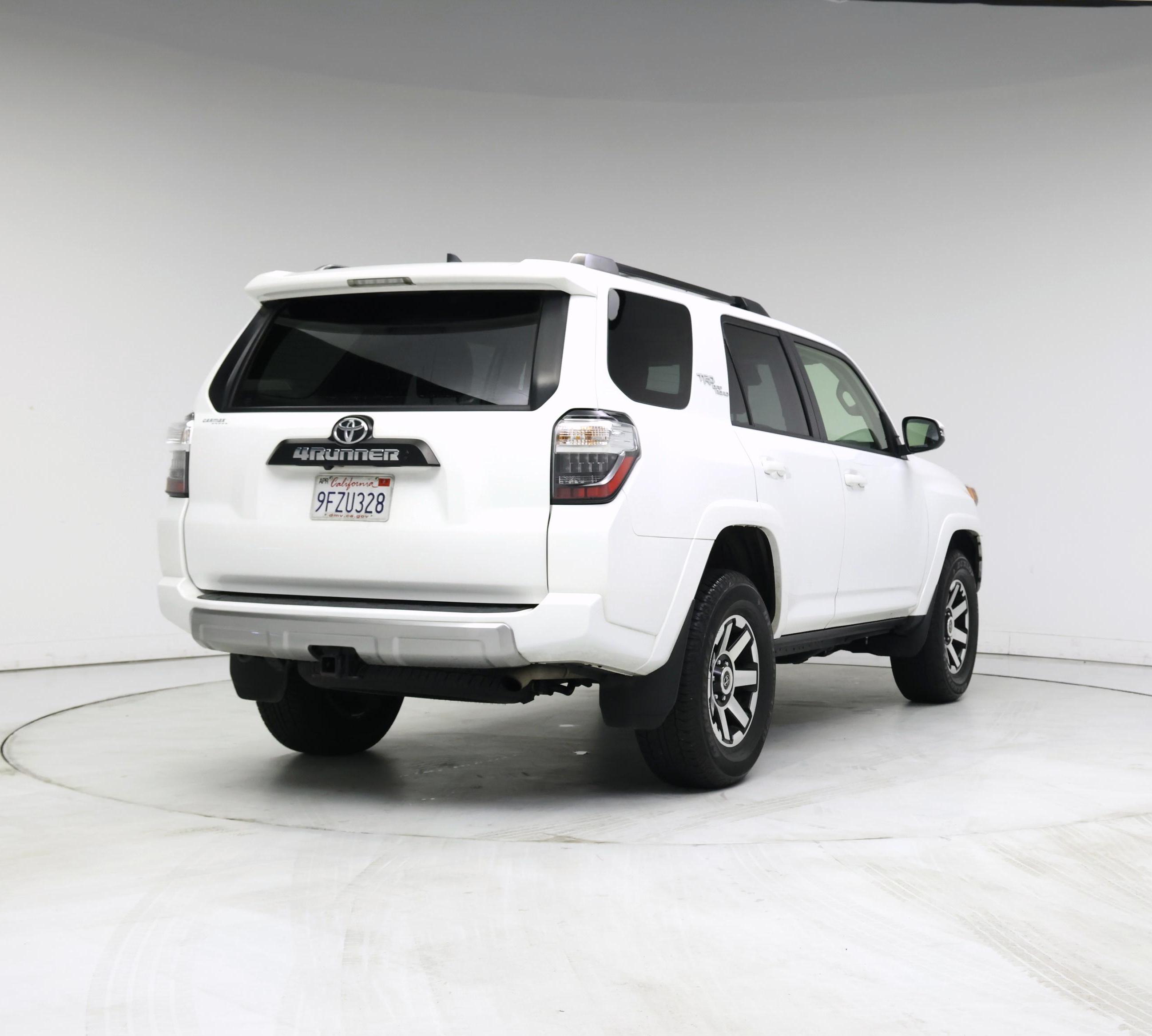 Thumbnail: 2023 Toyota 4Runner - 8