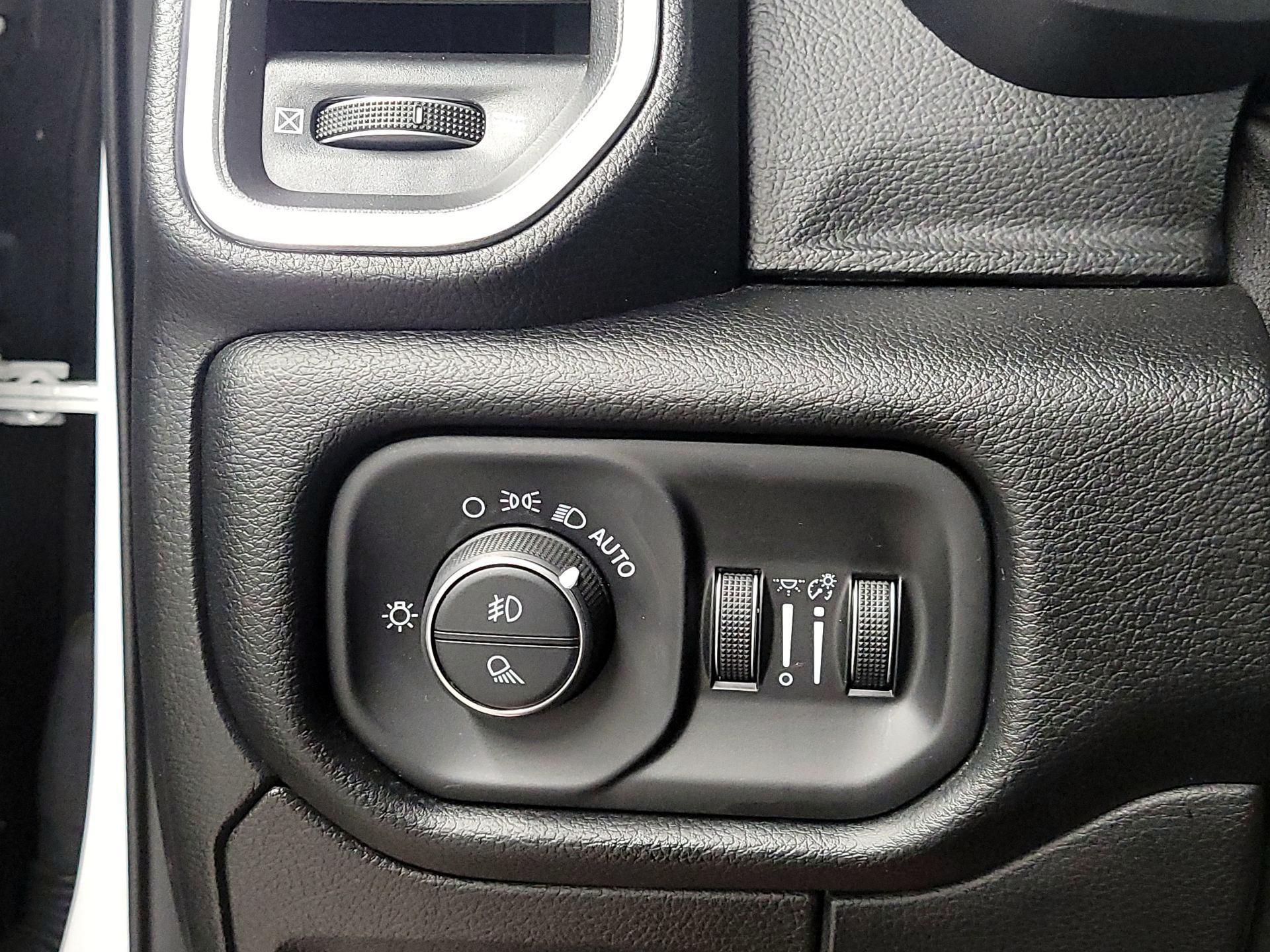 Thumbnail: 2020 RAM 1500 - 13