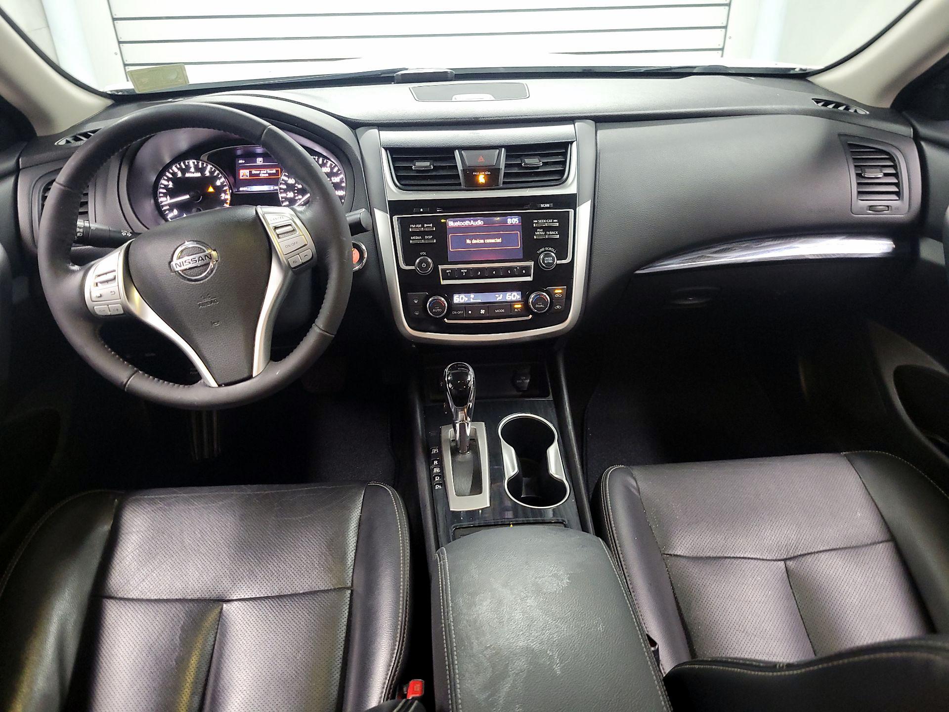 Thumbnail: 2018 Nissan Altima - 9