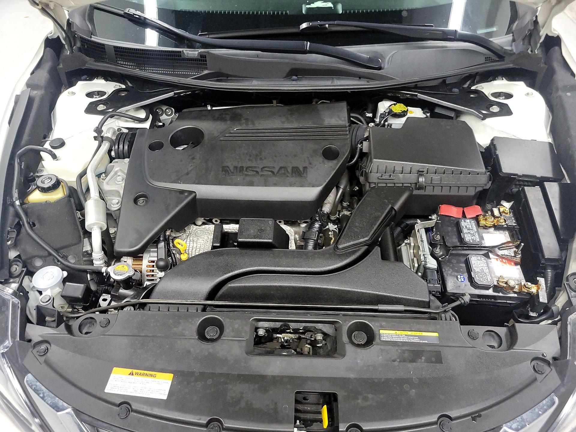 Thumbnail: 2018 Nissan Altima - 20