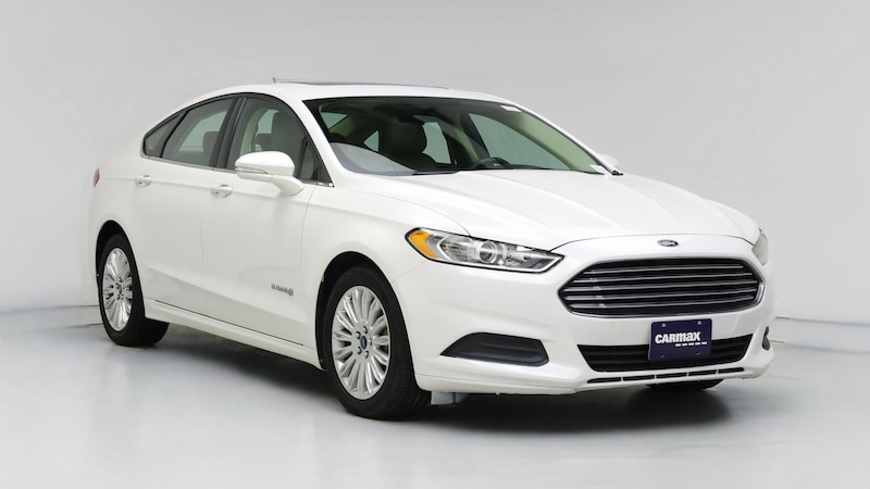 2013 Ford Fusion SE Hero Image