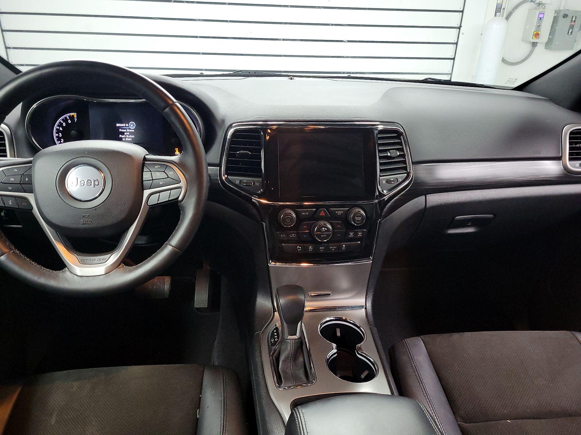 Thumbnail: 2019 Jeep Grand Cherokee - 9