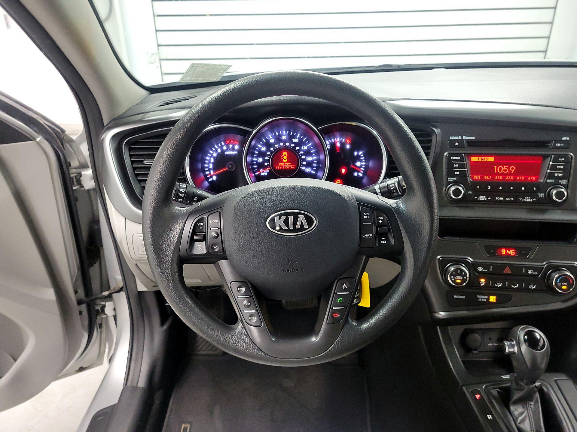 Thumbnail: 2013 Kia Optima - 10