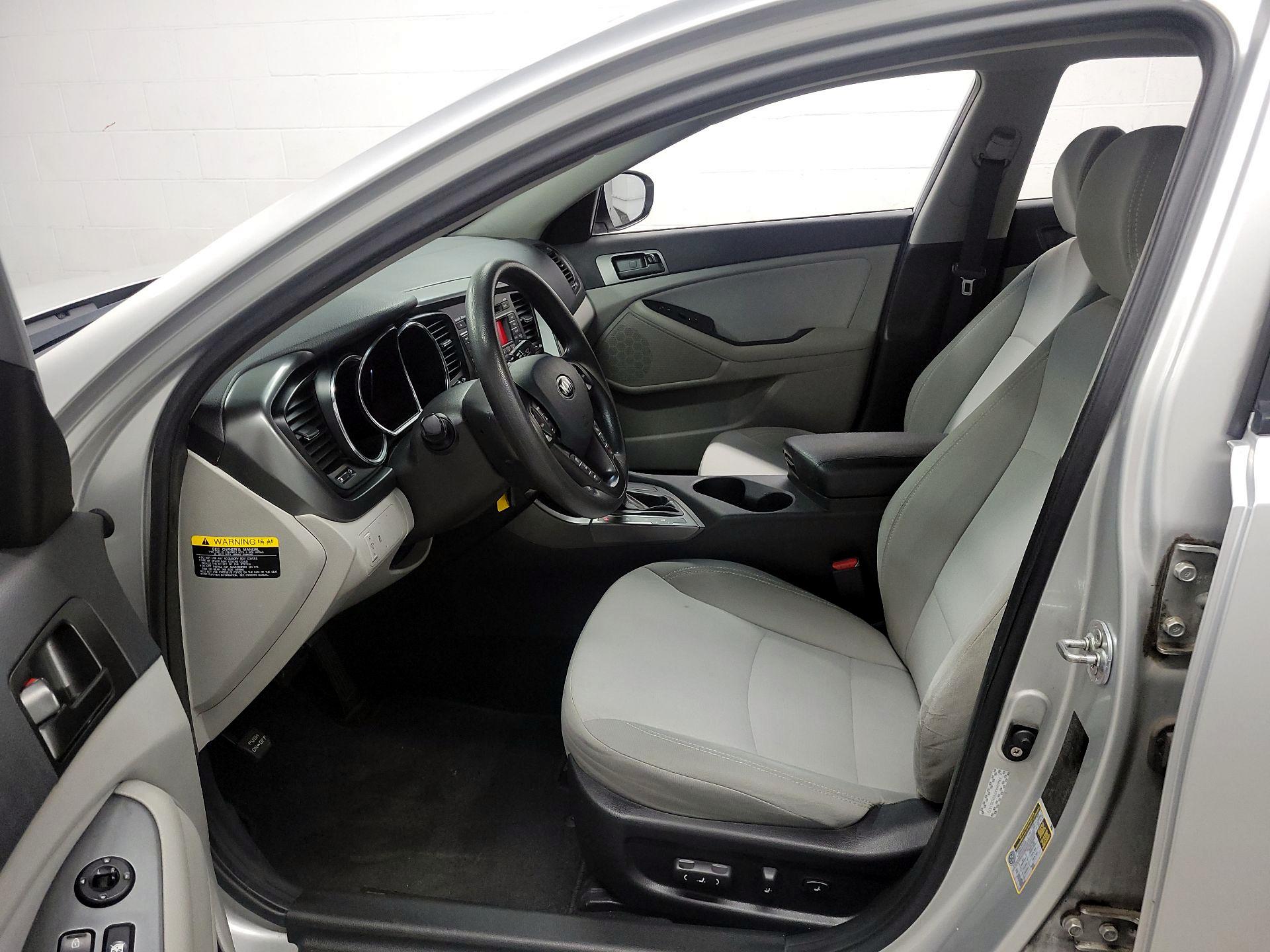 Thumbnail: 2013 Kia Optima - 11