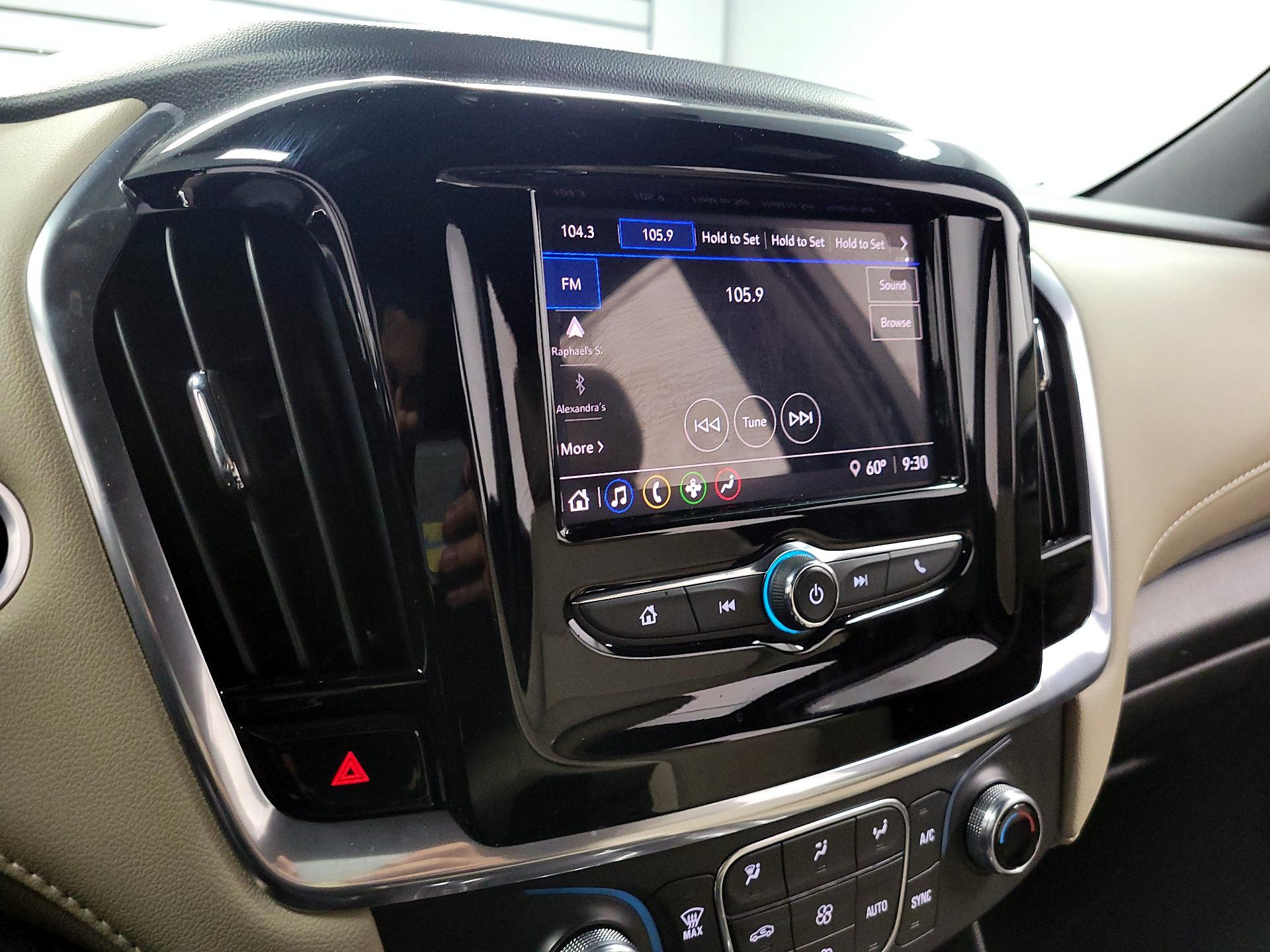 Thumbnail: 2022 Chevrolet Traverse - 15